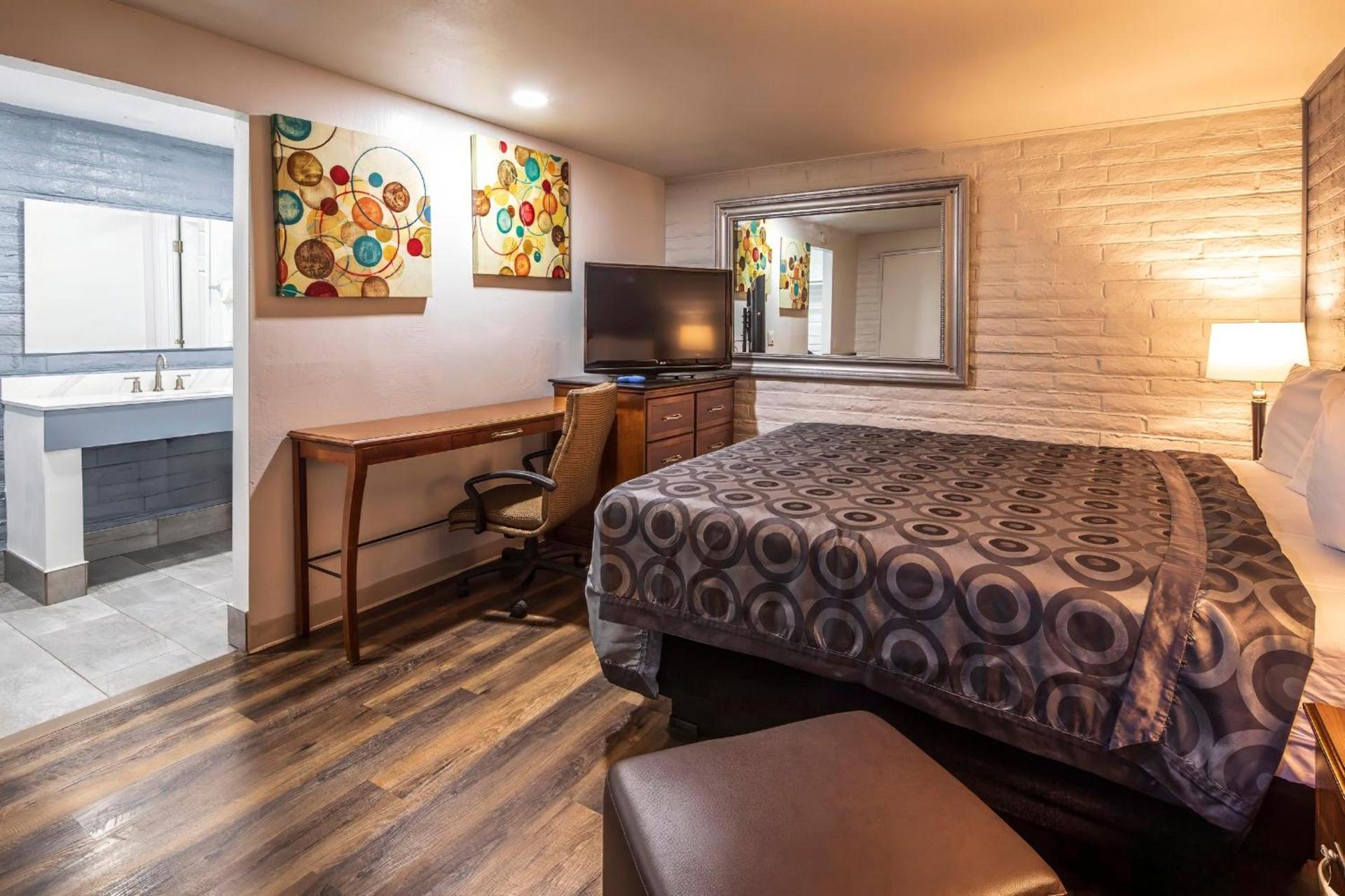 Hitching Post Studios Inn photo 23