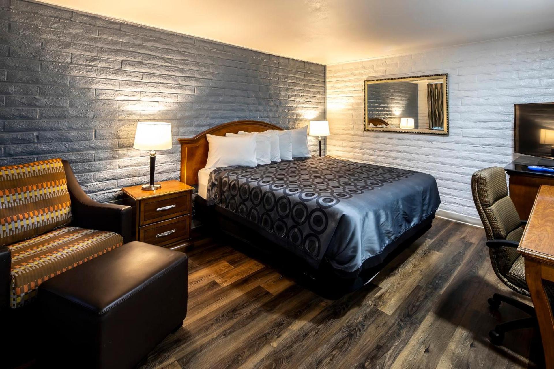 Hitching Post Studios Inn photo 30