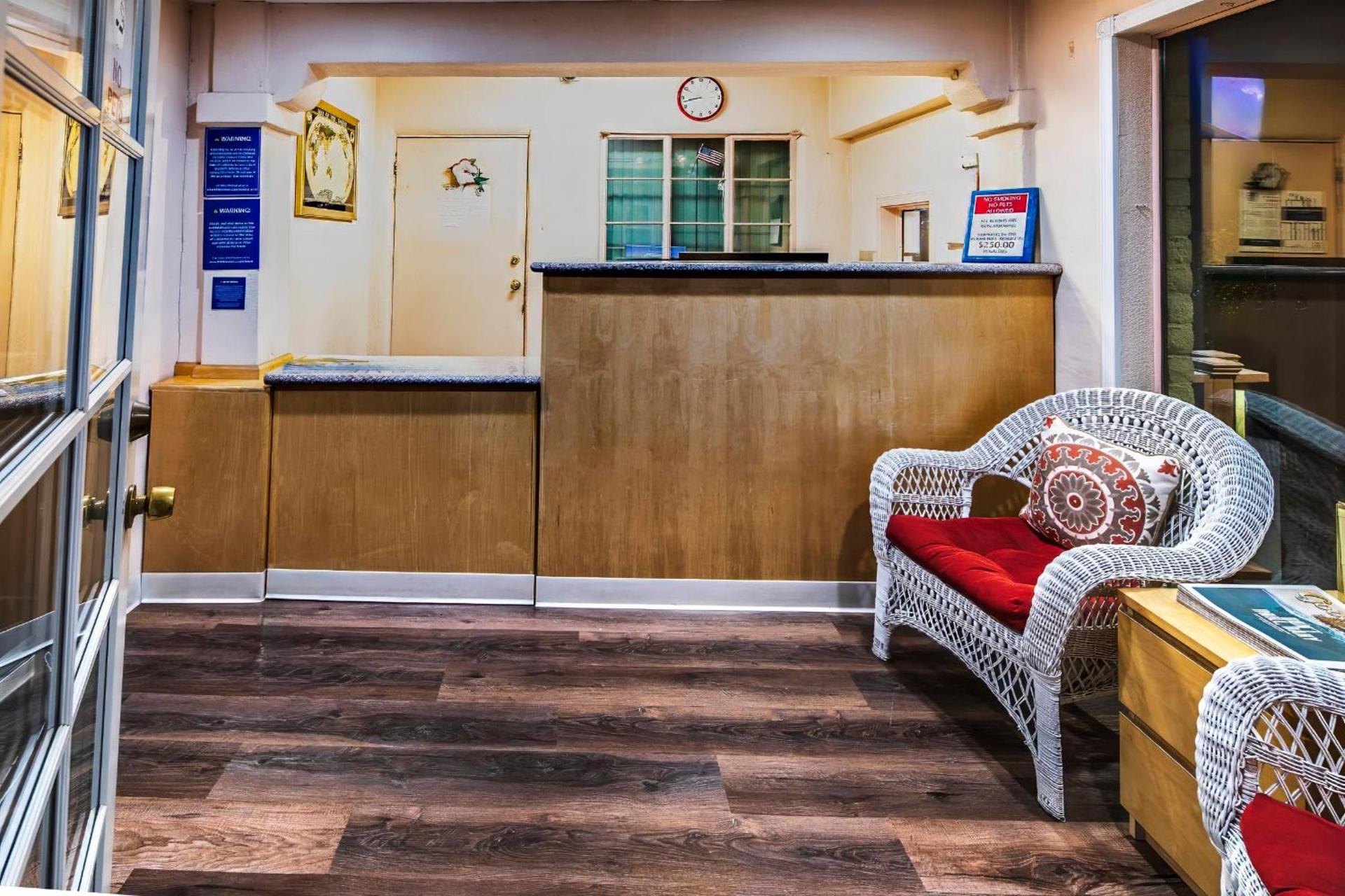 Hitching Post Studios Inn photo 31