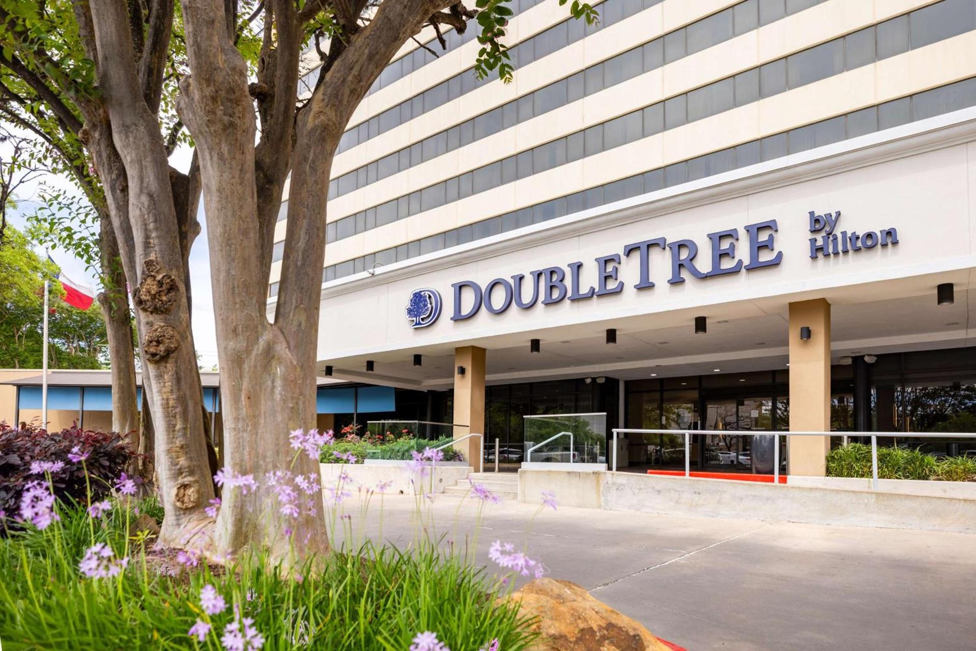 DoubleTree by Hilton Houston Medical Center Hotel & Suites photo 4