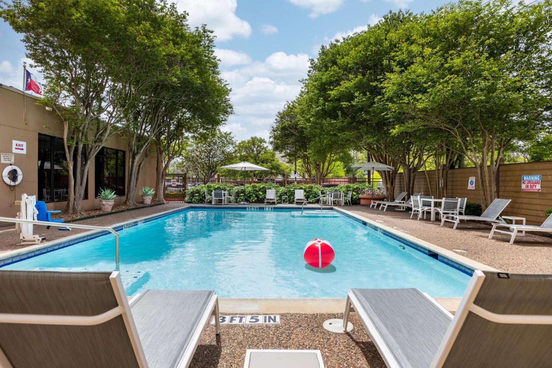 DoubleTree by Hilton Houston Medical Center Hotel & Suites photo 11