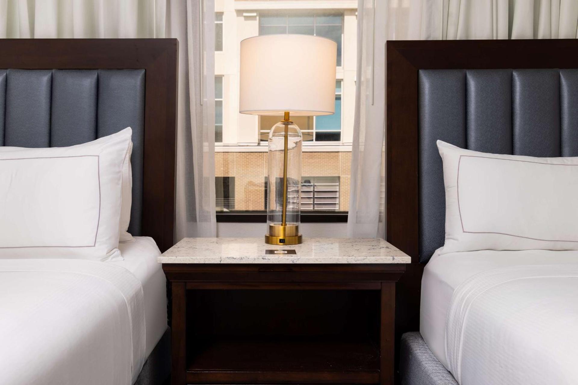 DoubleTree by Hilton Houston Medical Center Hotel & Suites photo 35