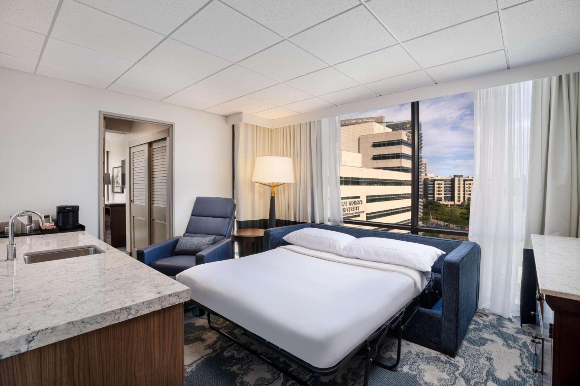 DoubleTree by Hilton Houston Medical Center Hotel & Suites photo 38