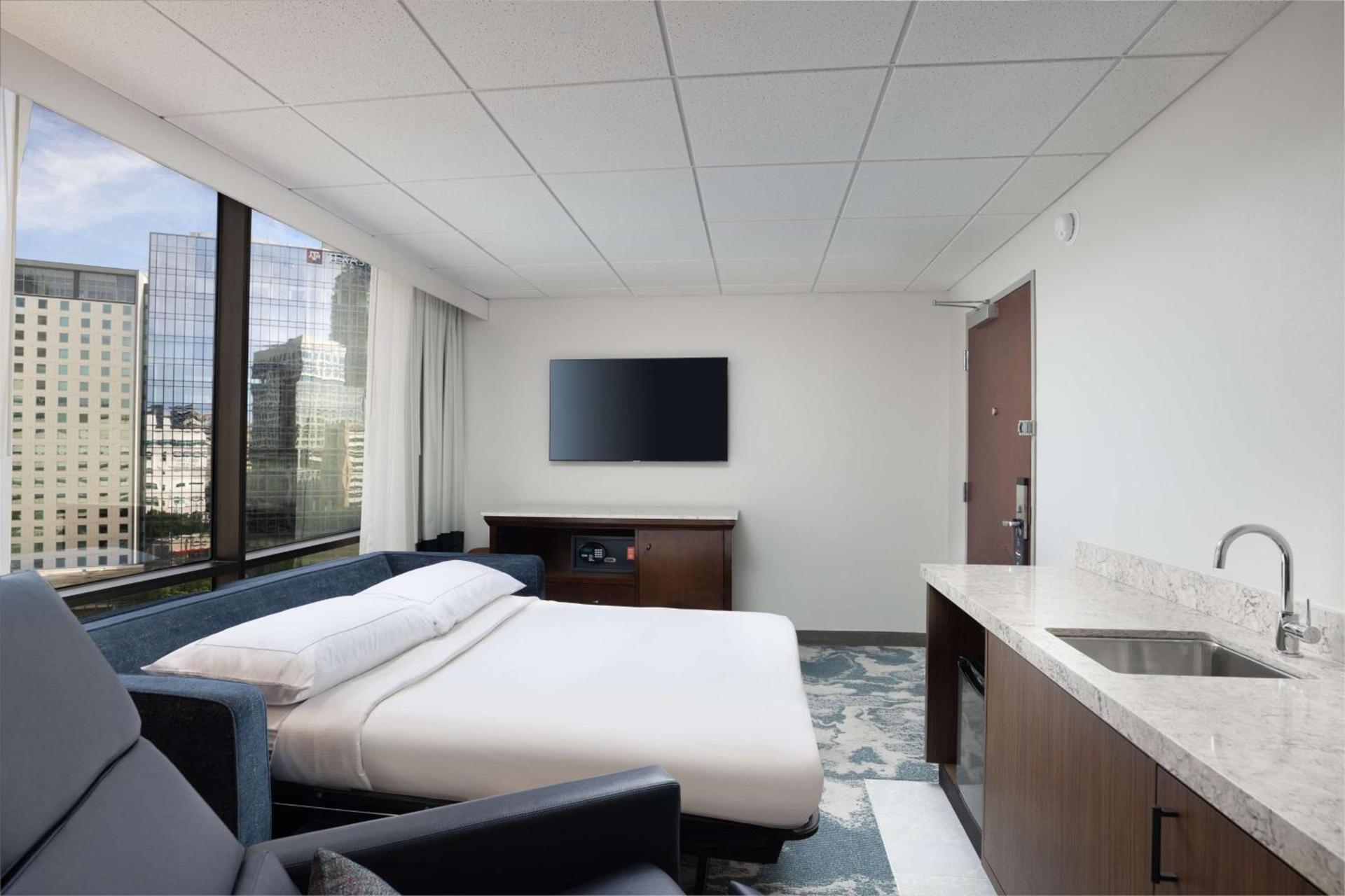 DoubleTree by Hilton Houston Medical Center Hotel & Suites photo 39