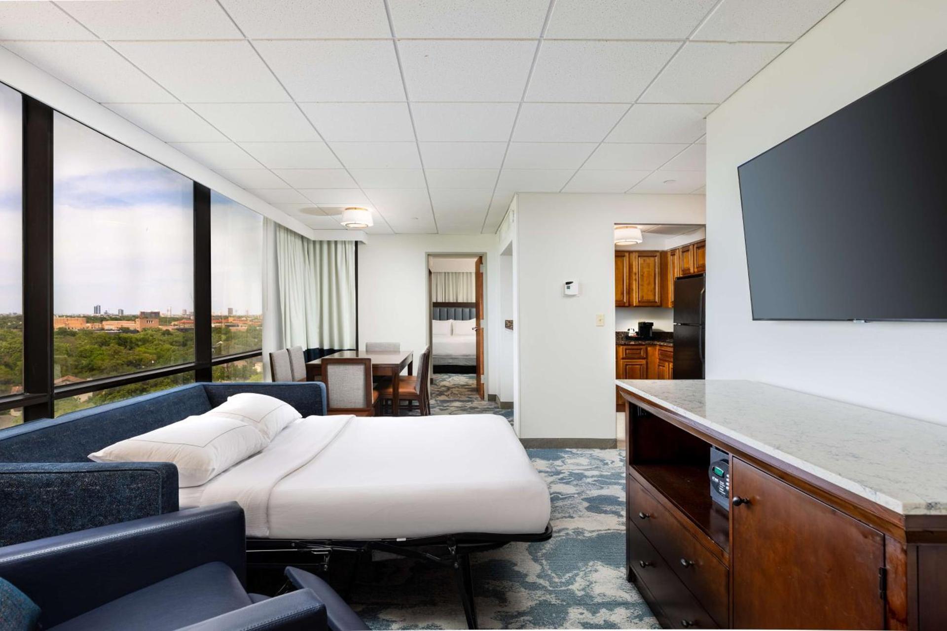 DoubleTree by Hilton Houston Medical Center Hotel & Suites photo 44