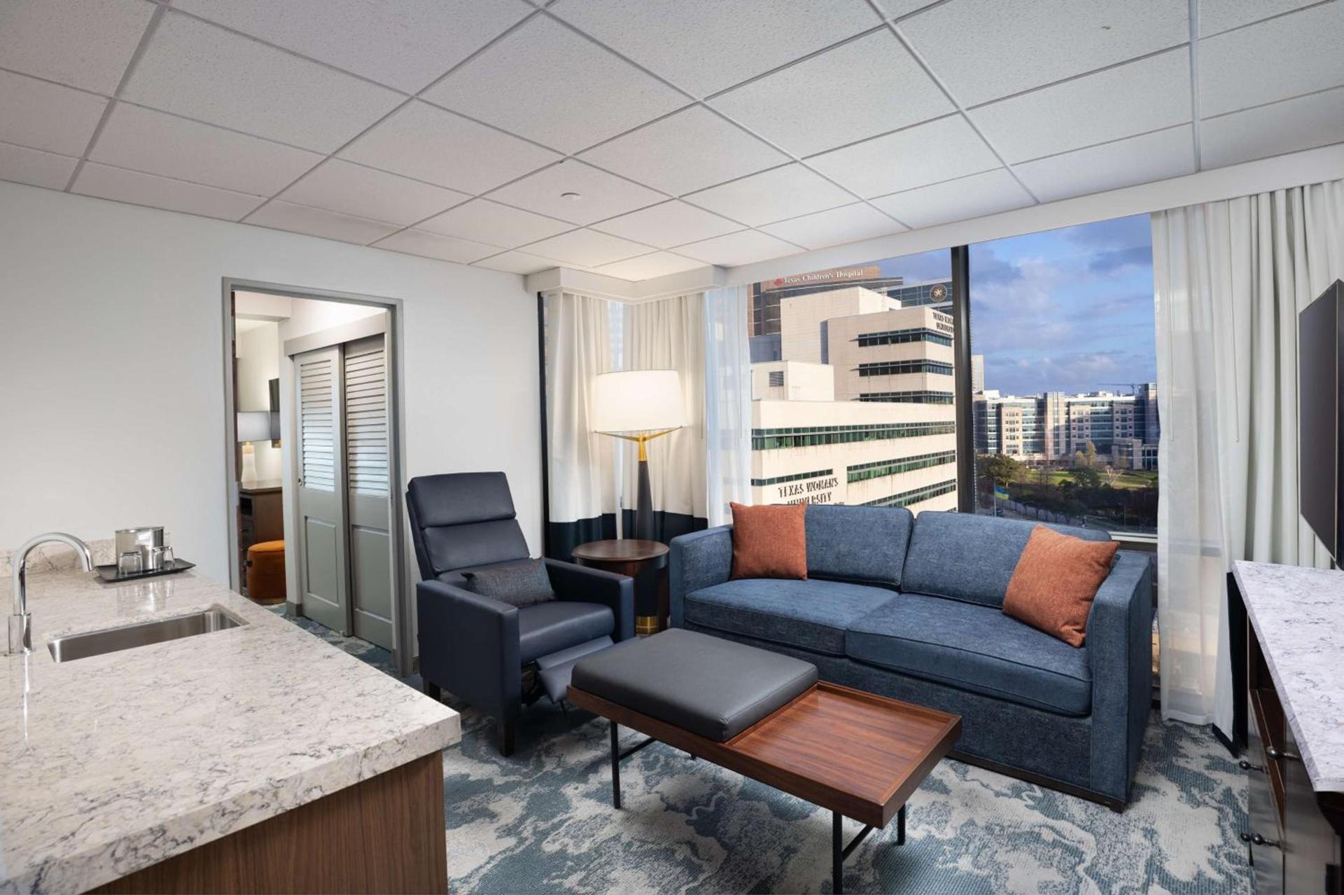 DoubleTree by Hilton Houston Medical Center Hotel & Suites photo 50