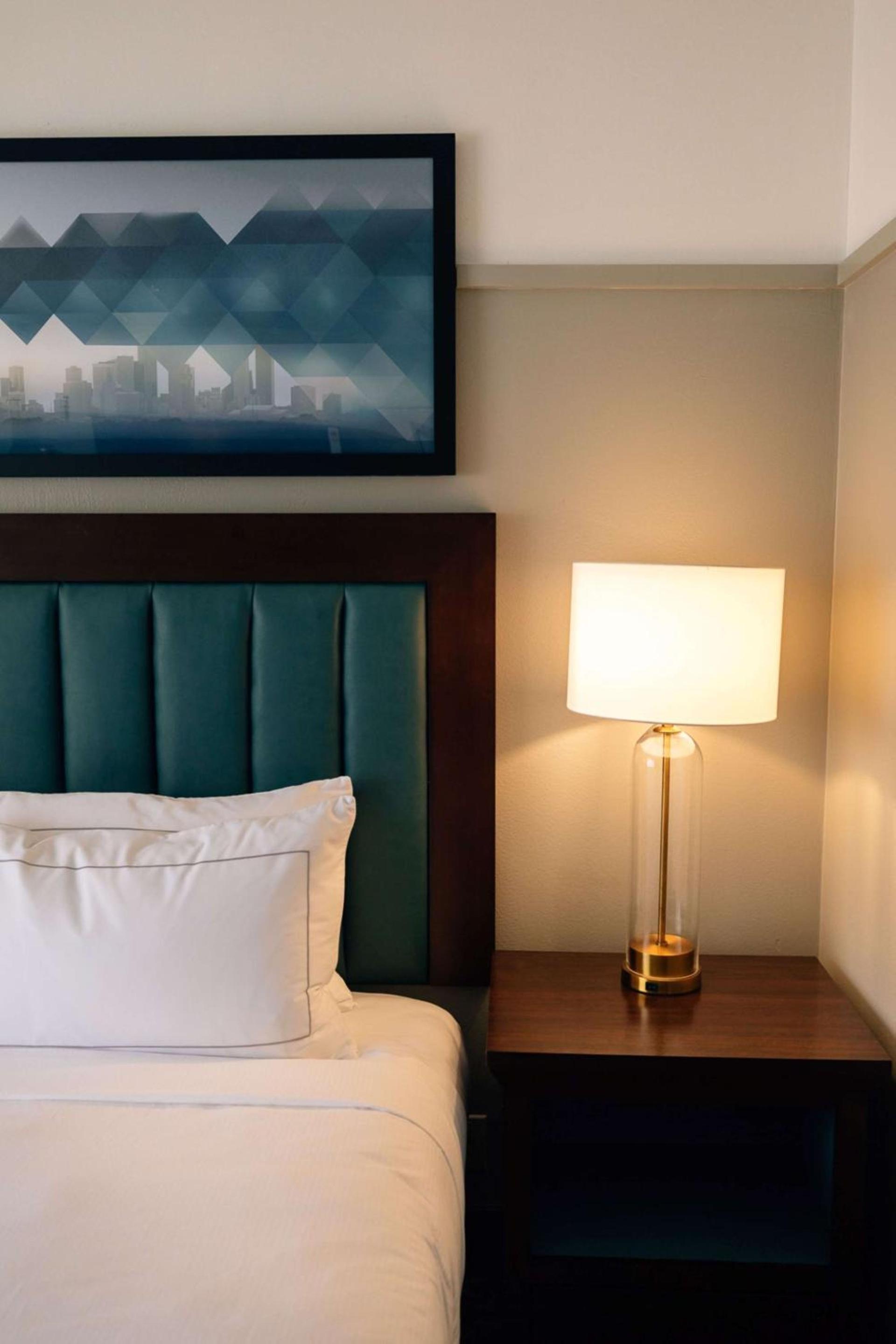 DoubleTree by Hilton Houston Medical Center Hotel & Suites photo 53