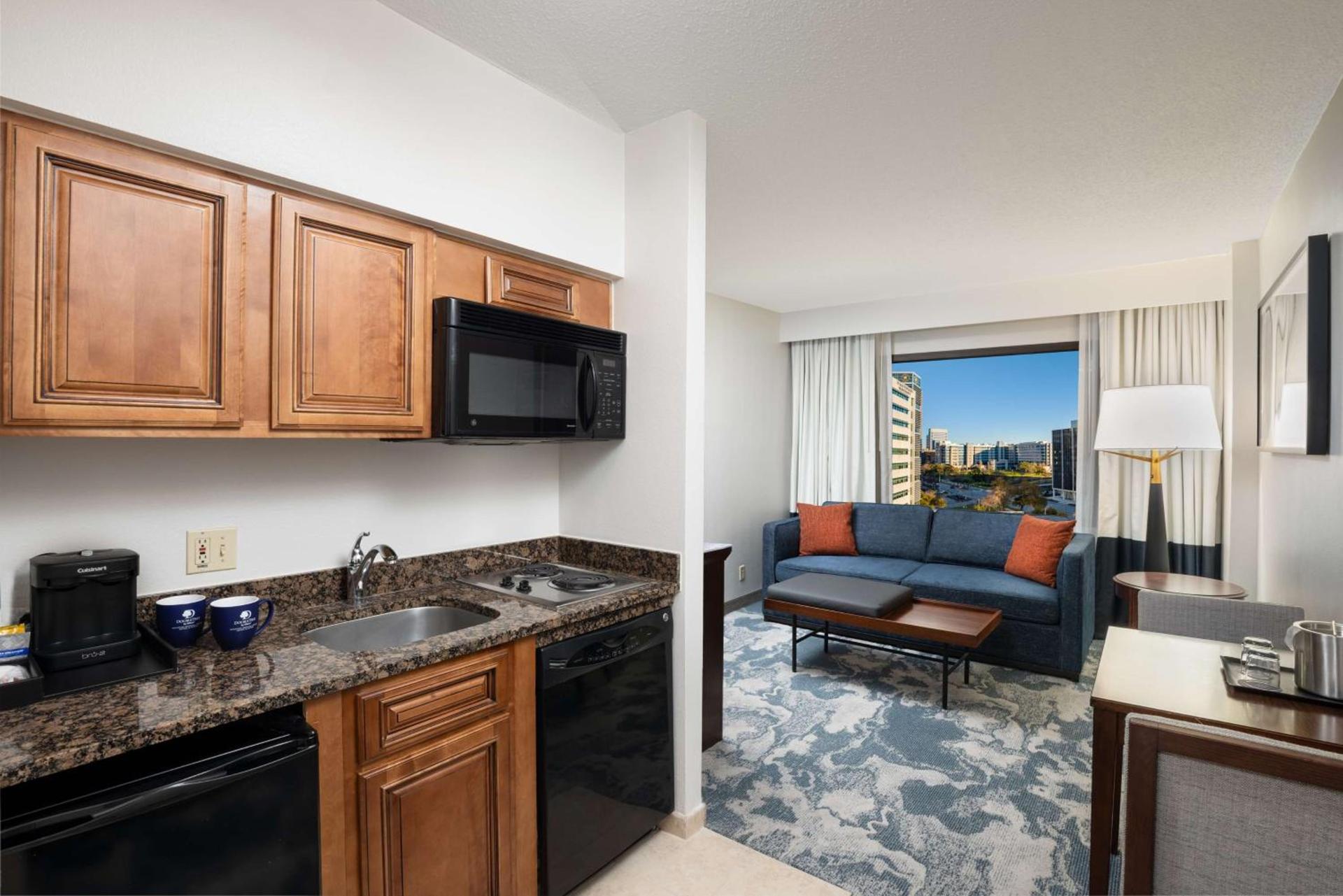 DoubleTree by Hilton Houston Medical Center Hotel & Suites photo 65