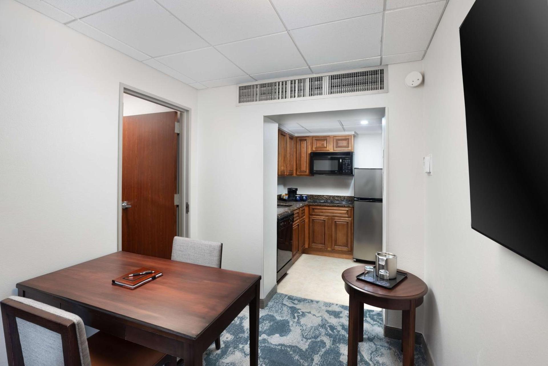 DoubleTree by Hilton Houston Medical Center Hotel & Suites photo 94