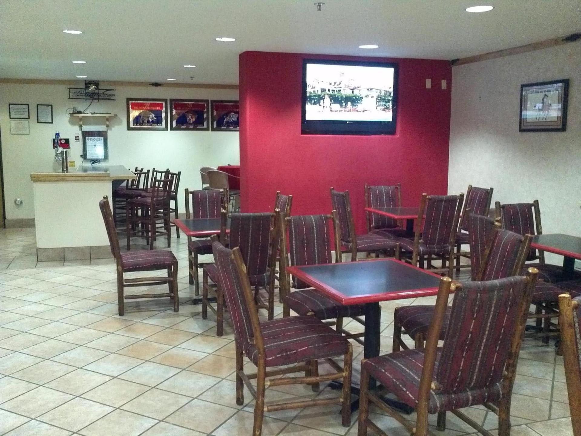 Hawthorn Suites by Wyndham Albuquerque photo 3
