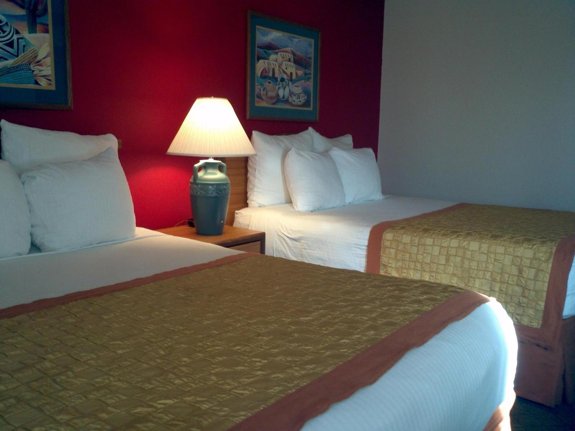 Hawthorn Suites by Wyndham Albuquerque photo 24