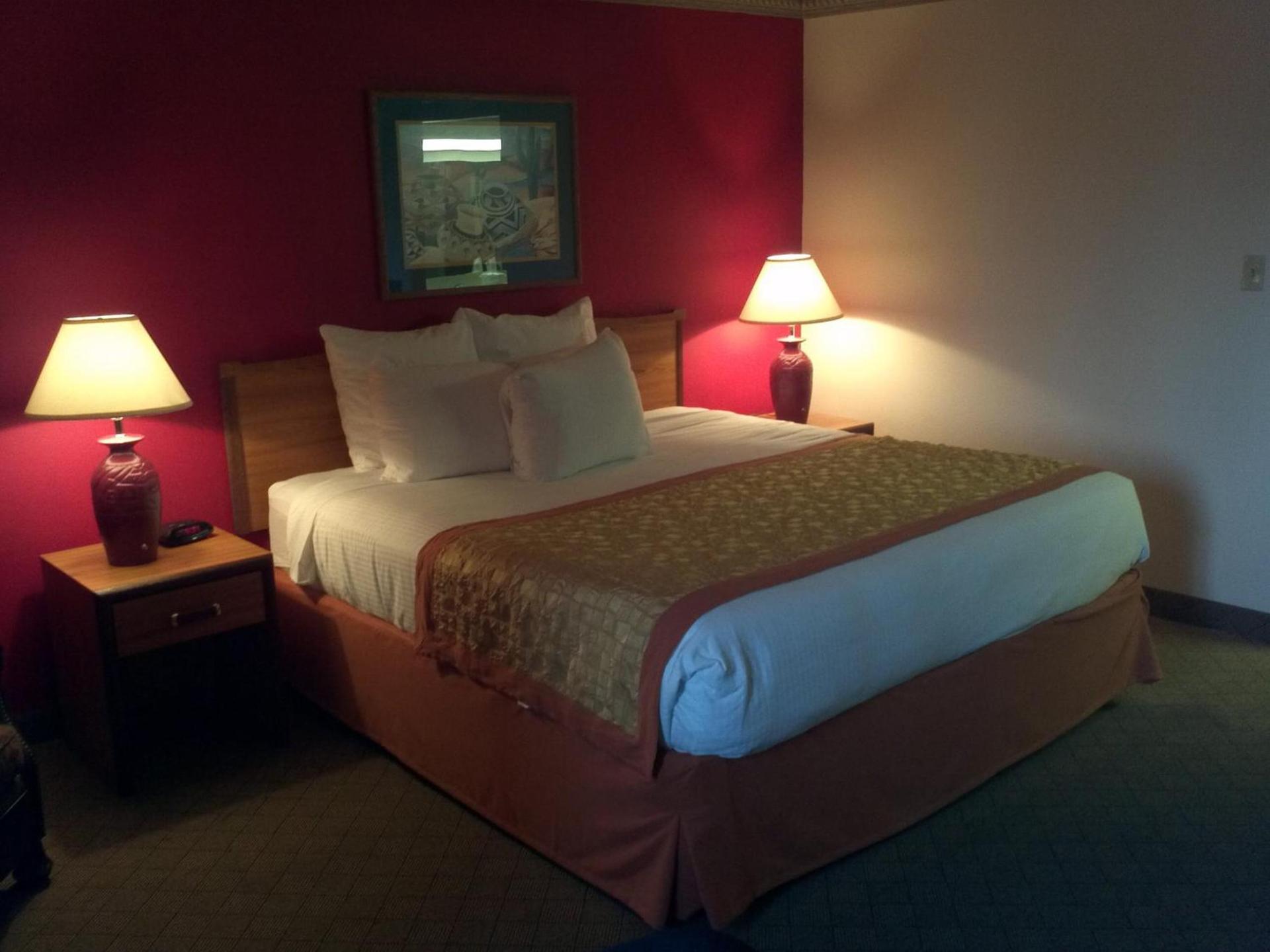 Hawthorn Suites by Wyndham Albuquerque photo 25