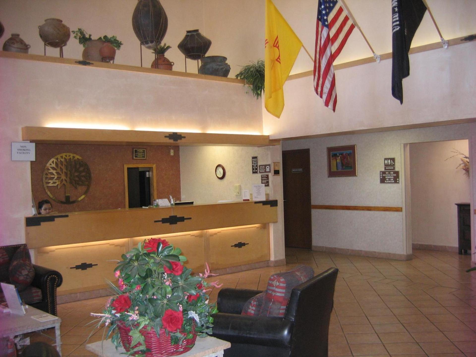 Hawthorn Suites by Wyndham Albuquerque photo 10