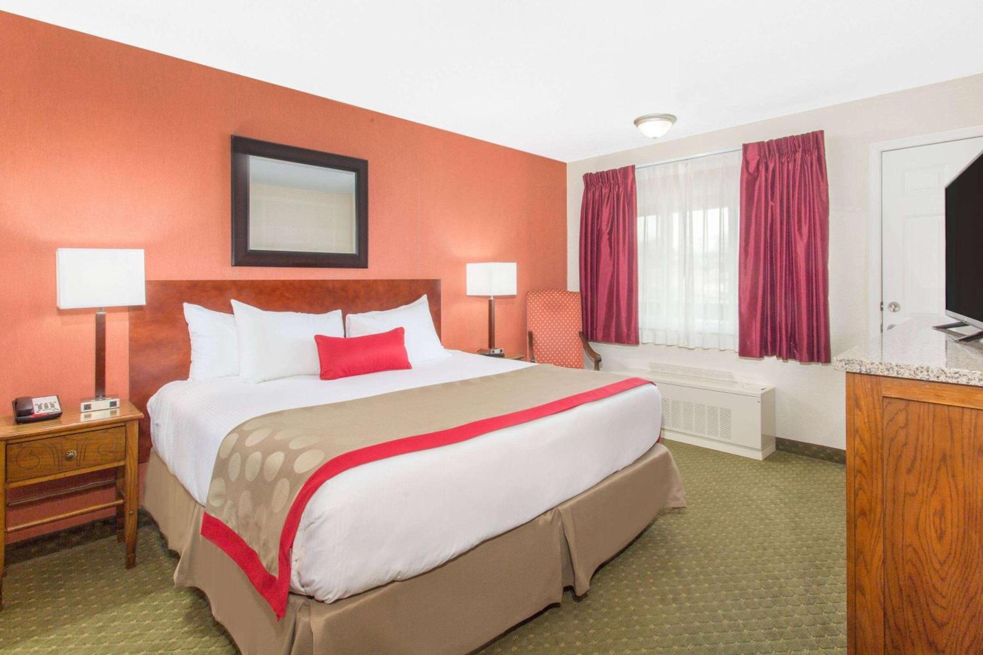Ramada by Wyndham Elko Hotel at Stockmen's Casino photo 11