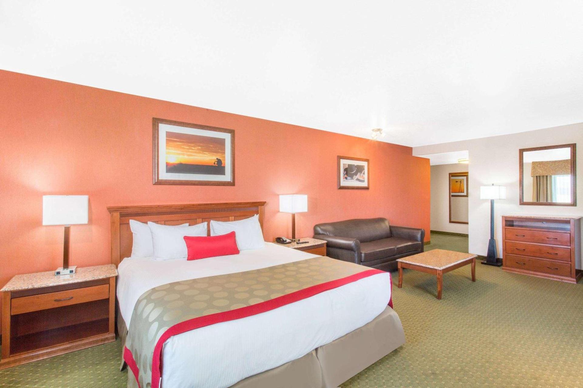 Ramada by Wyndham Elko Hotel at Stockmen's Casino photo 18