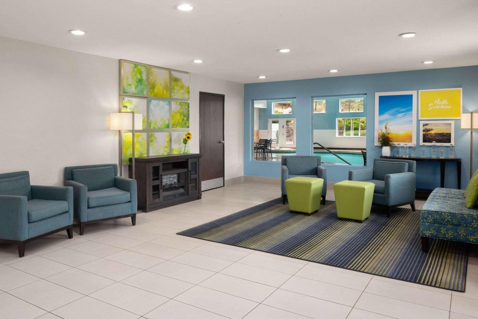 Days Inn by Wyndham Williams photo 8