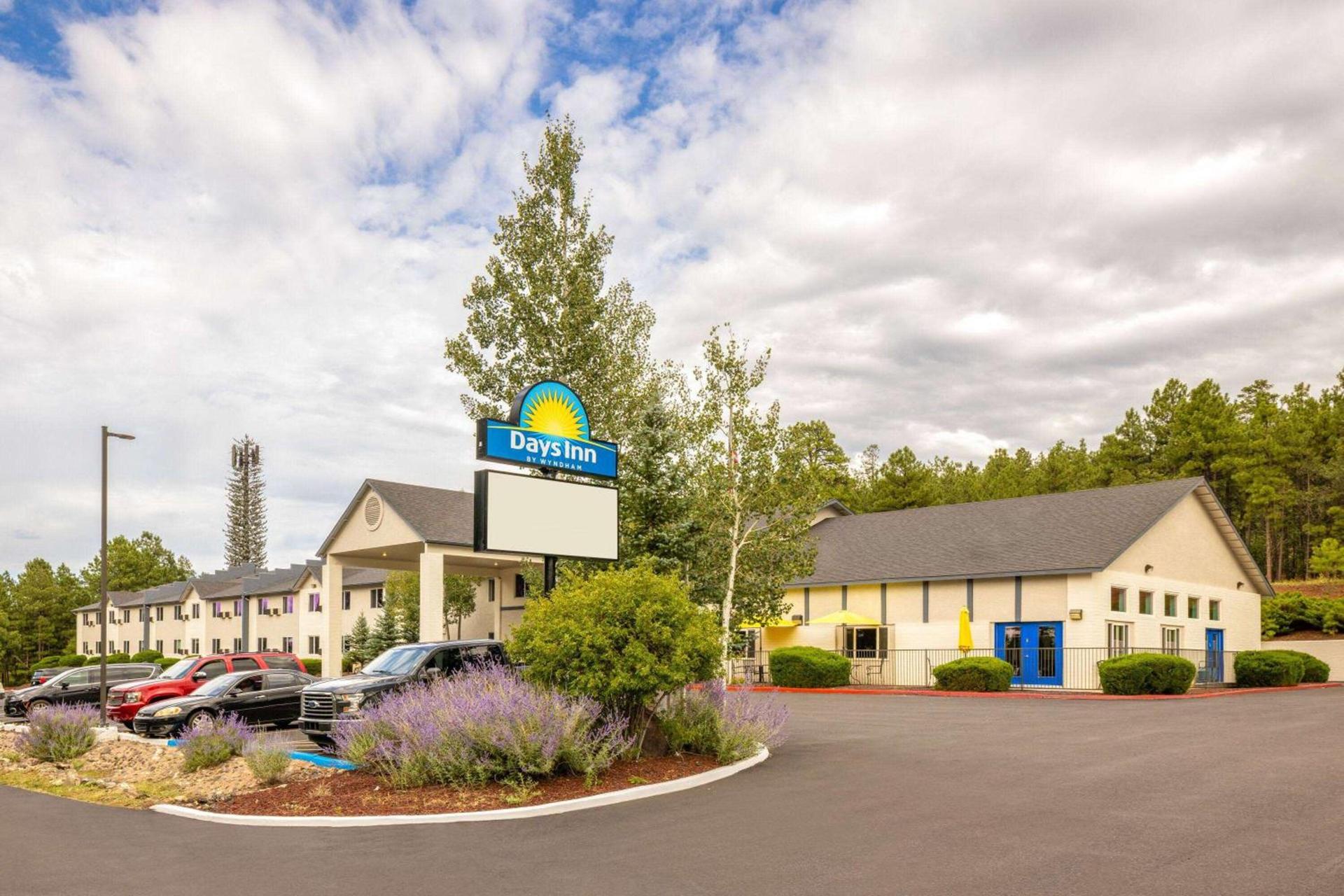 Days Inn by Wyndham Williams photo 3