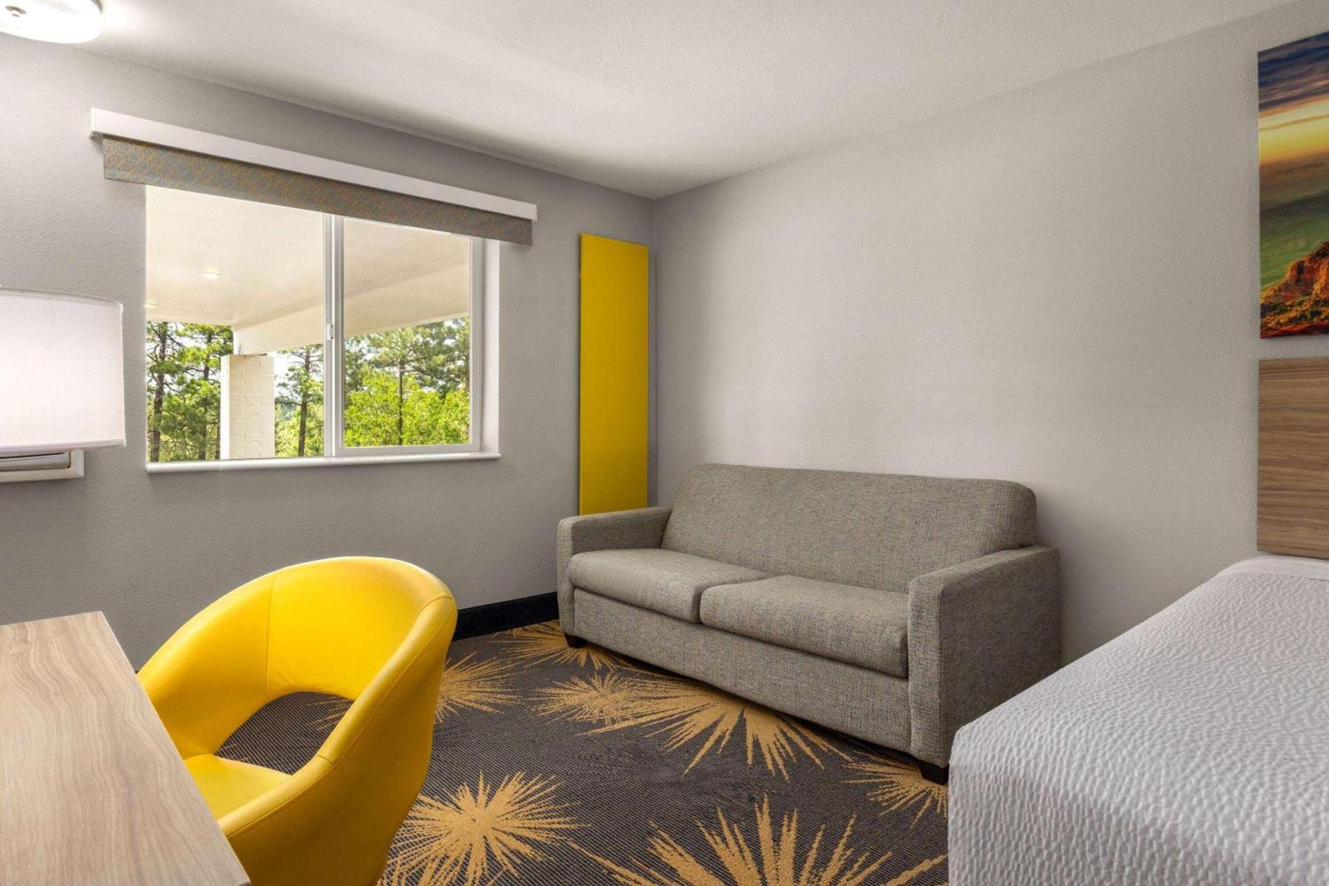 Days Inn by Wyndham Williams photo 38