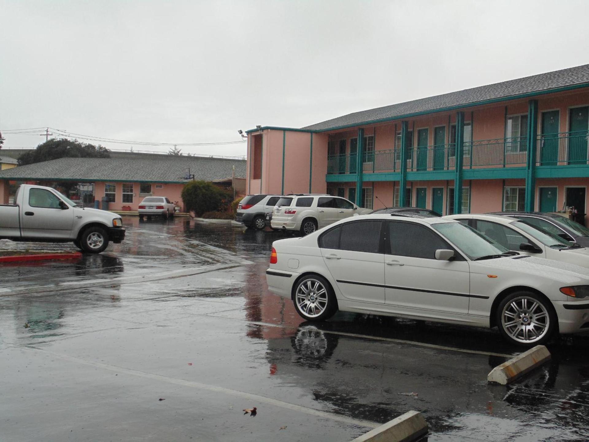 Inns of California Salinas photo 15