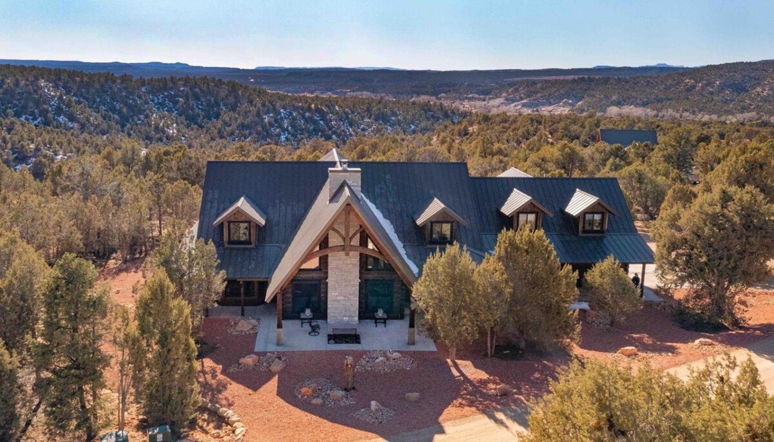 Juniper Ridge Luxury Lodge East Zion & Bryce photo 3