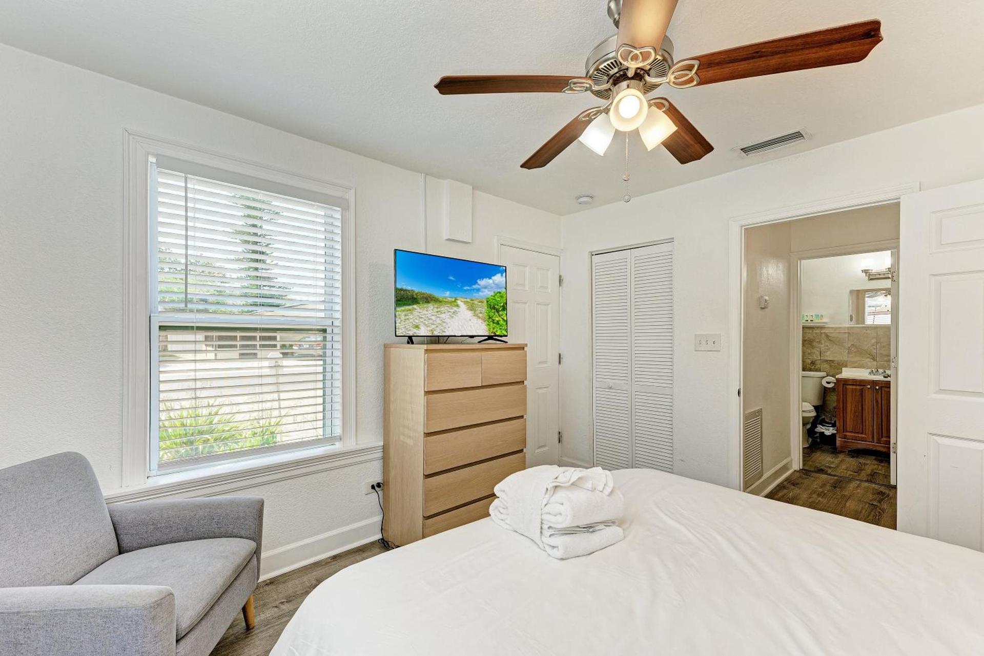 Silver Sands photo 63