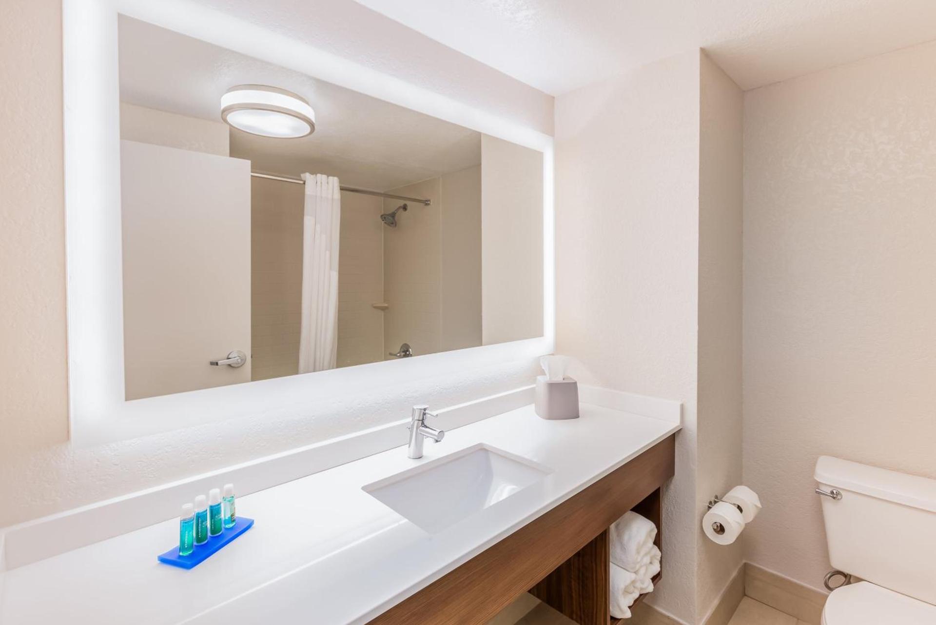 Holiday Inn Express Orange Beach - On The Beach by IHG photo 62
