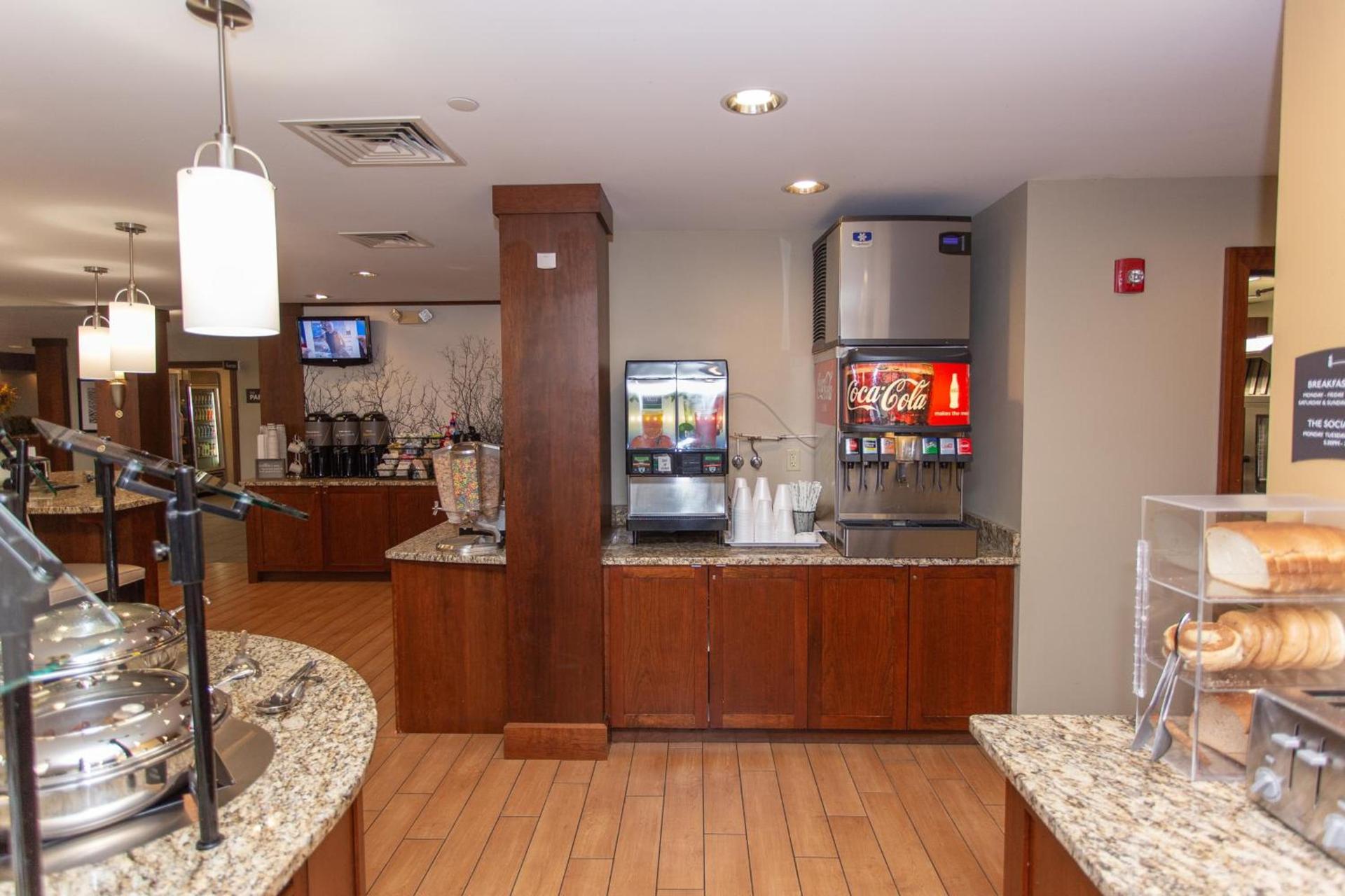 Staybridge Suites Bowling Green by IHG photo 31