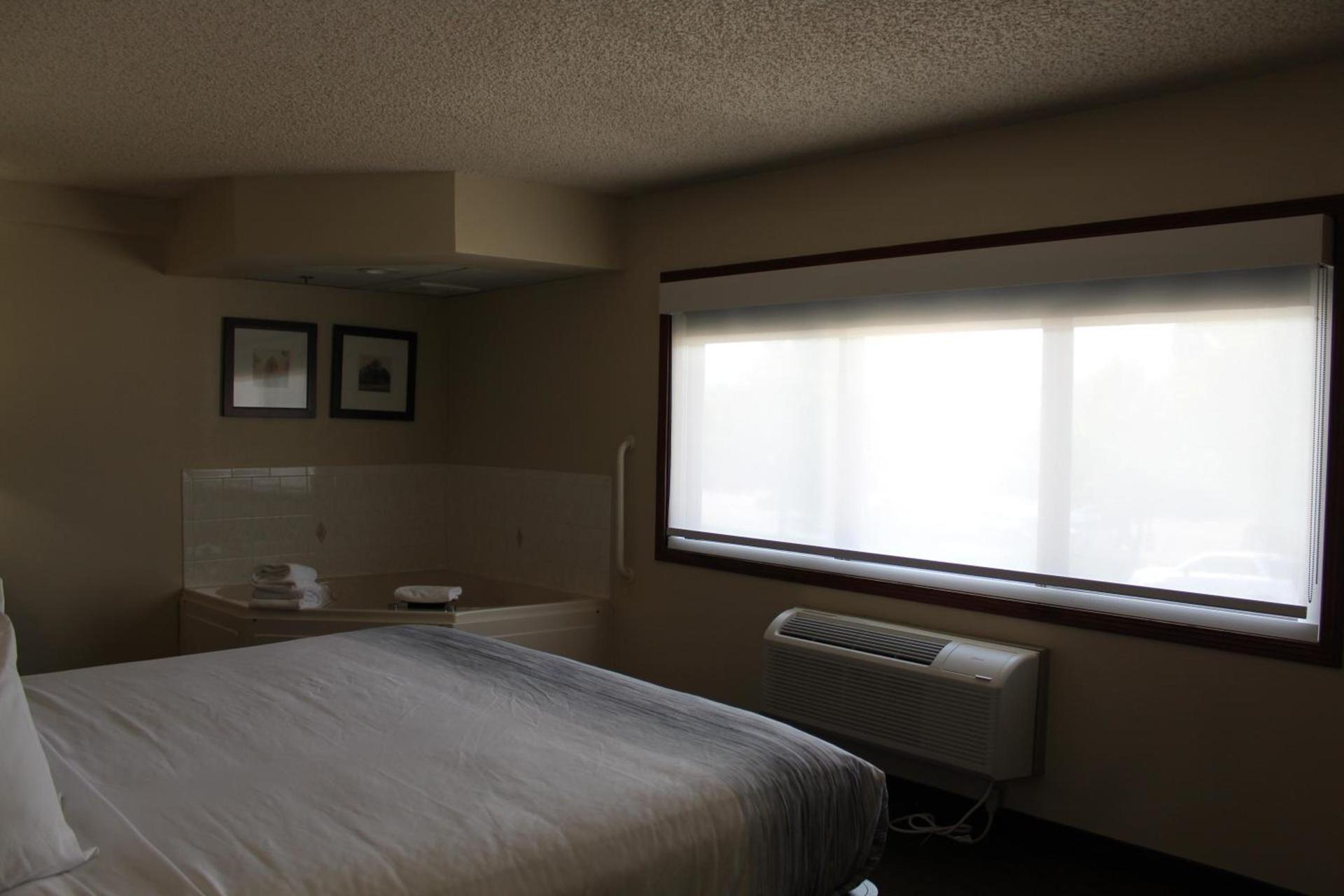 AmericInn by Wyndham Windsor Ft. Collins photo 46