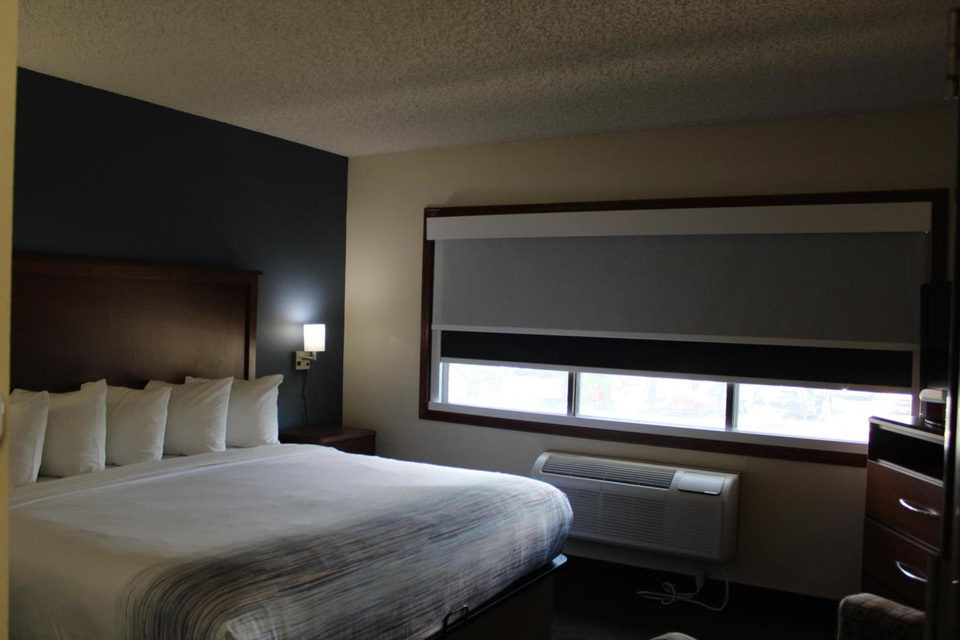 AmericInn by Wyndham Windsor Ft. Collins photo 47
