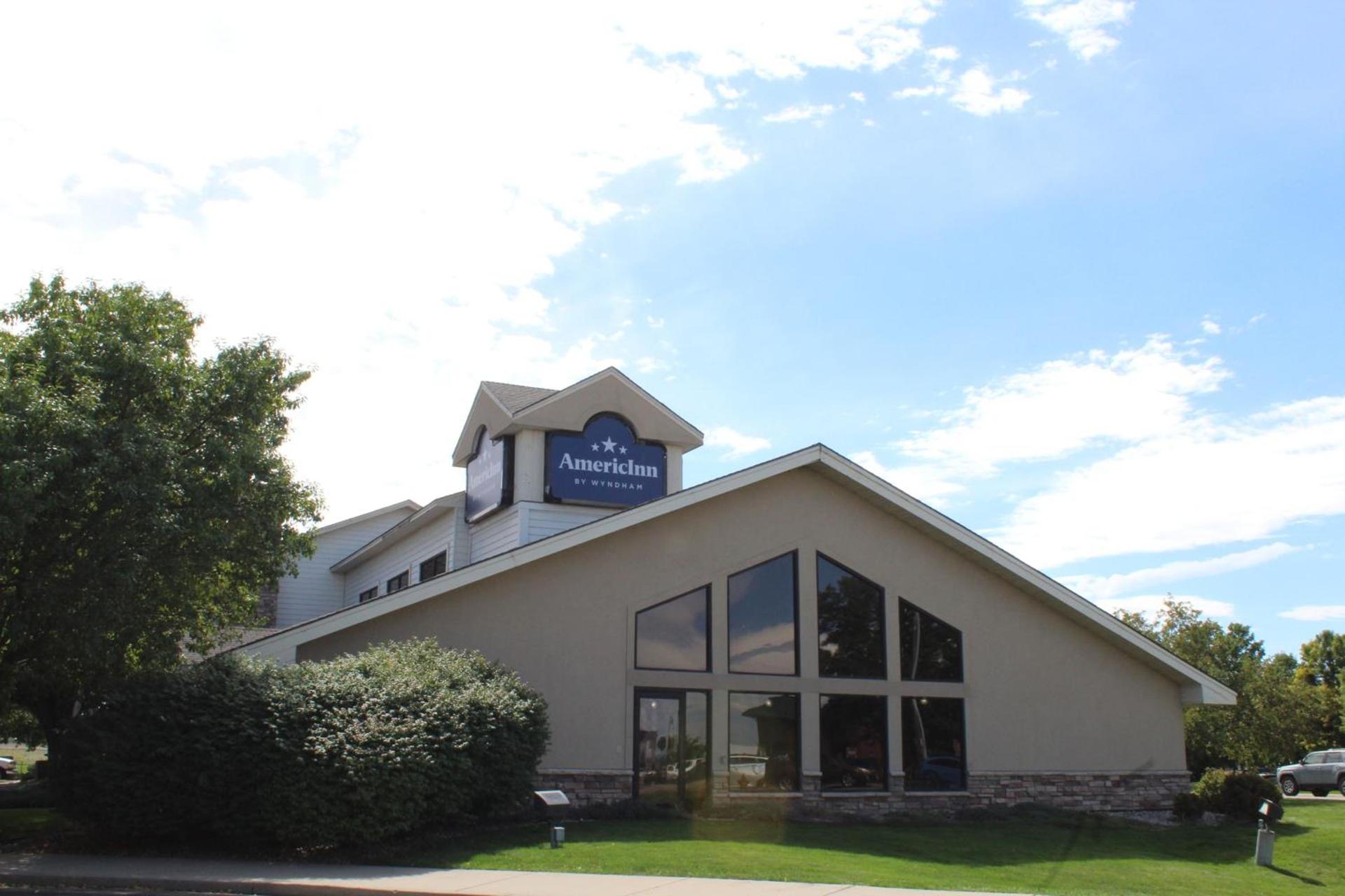 AmericInn by Wyndham Windsor Ft. Collins photo 2