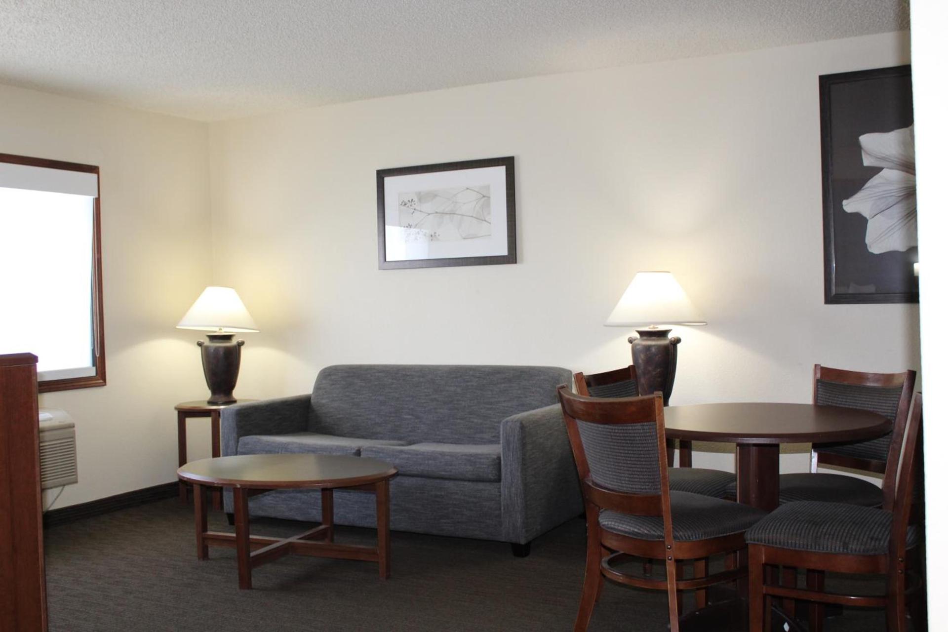 AmericInn by Wyndham Windsor Ft. Collins photo 57