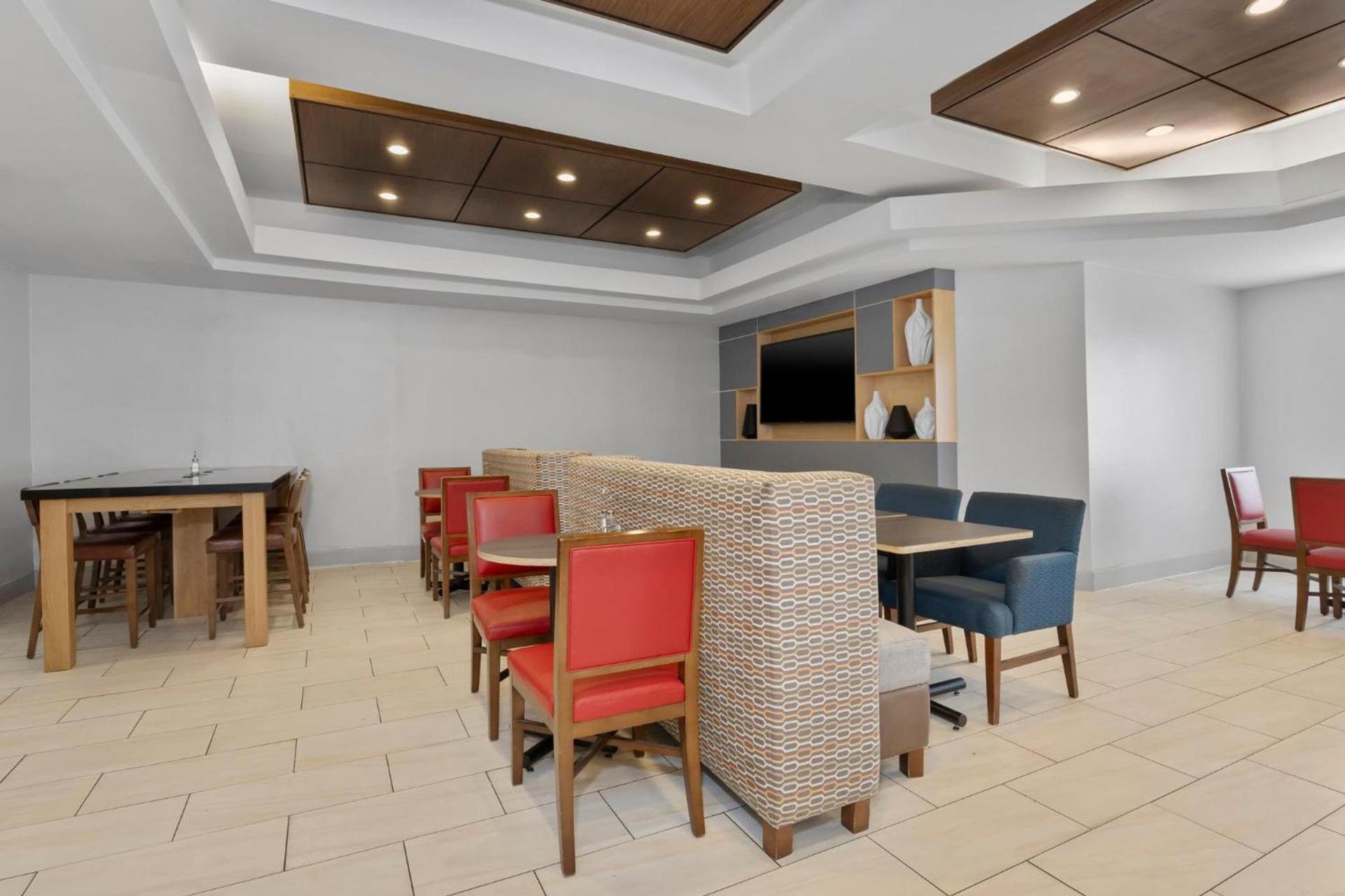 Holiday Inn Express Hotel & Suites West Coxsackie by IHG photo 22