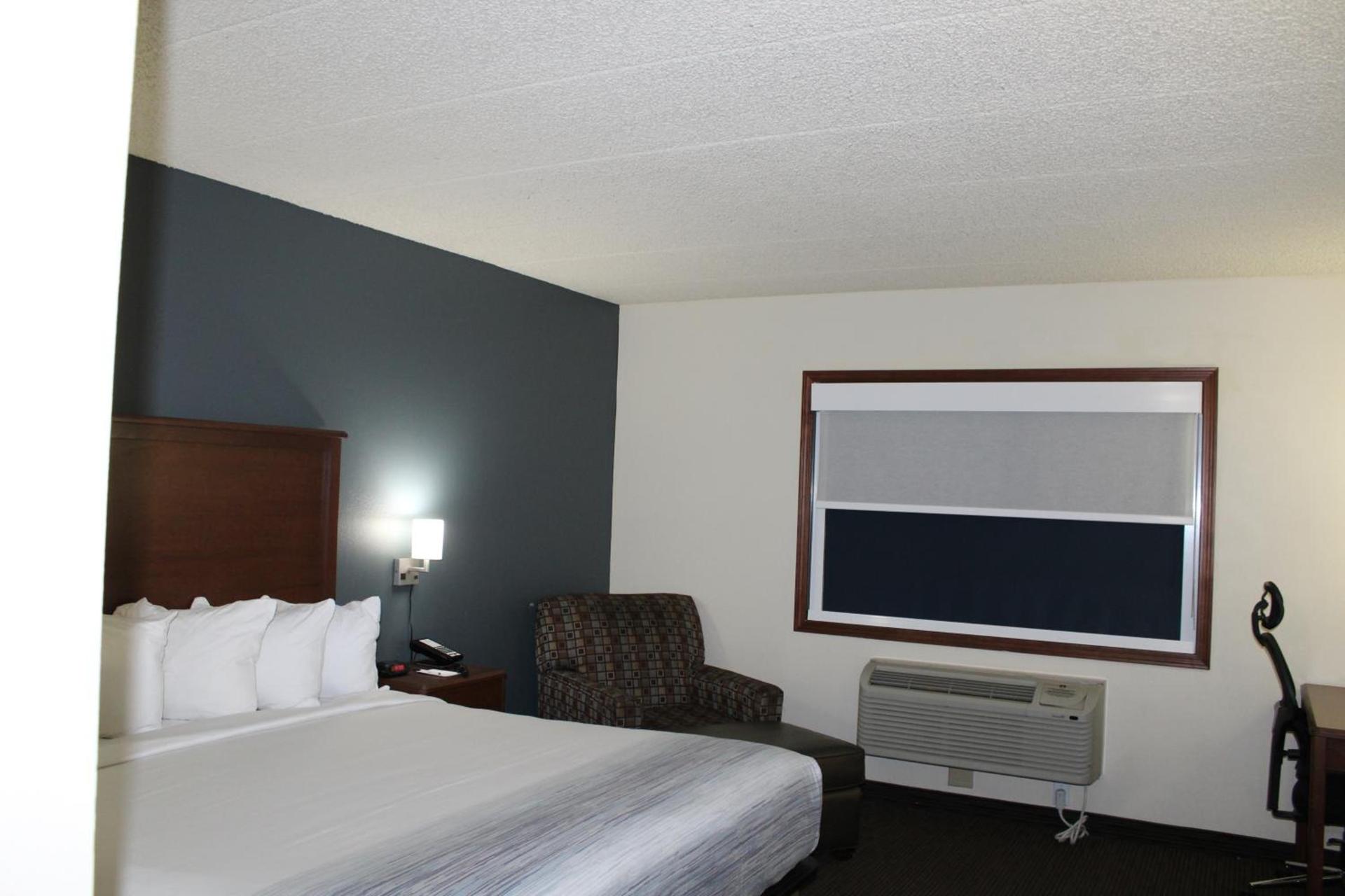 AmericInn by Wyndham Windsor Ft. Collins photo 63