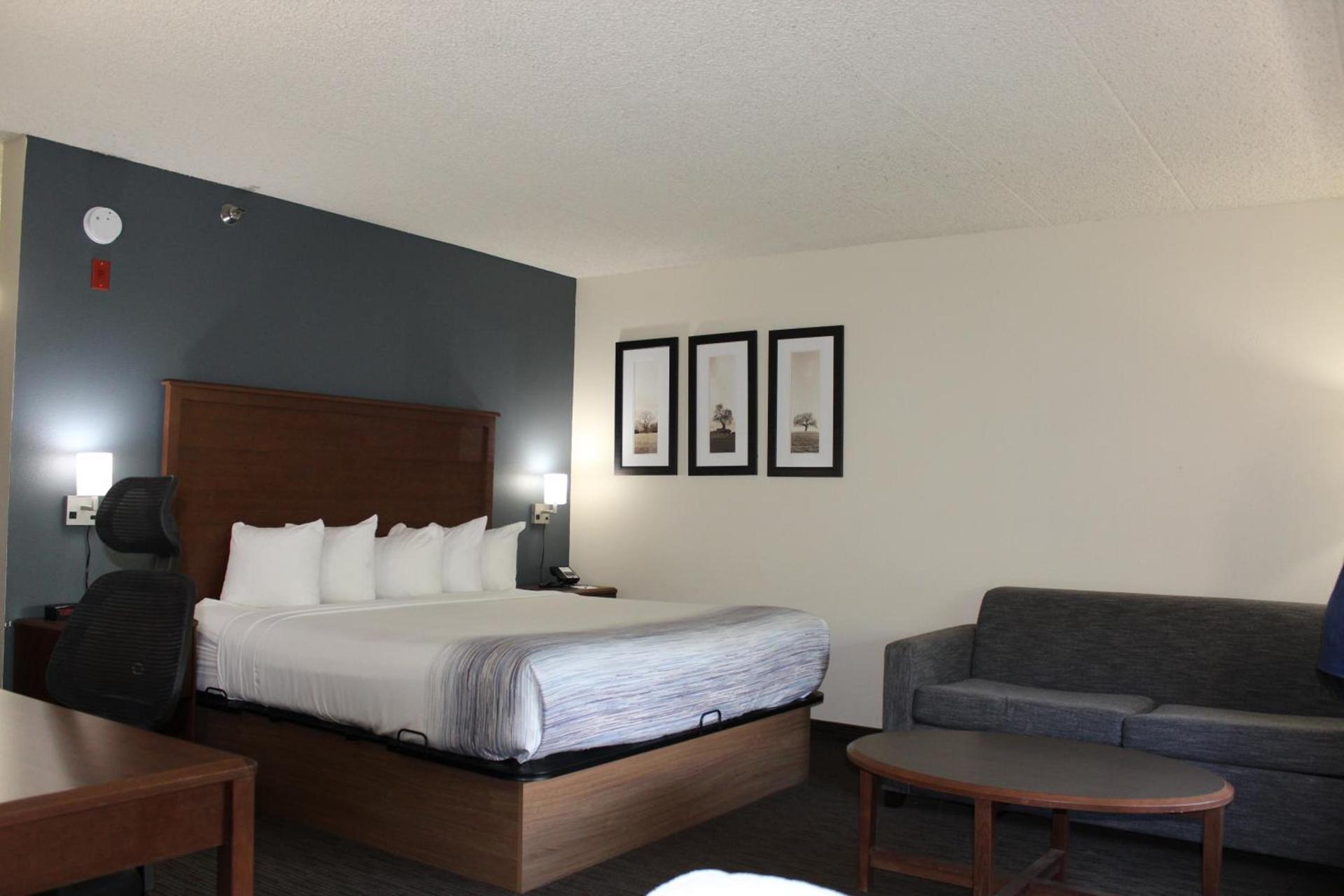 AmericInn by Wyndham Windsor Ft. Collins photo 73