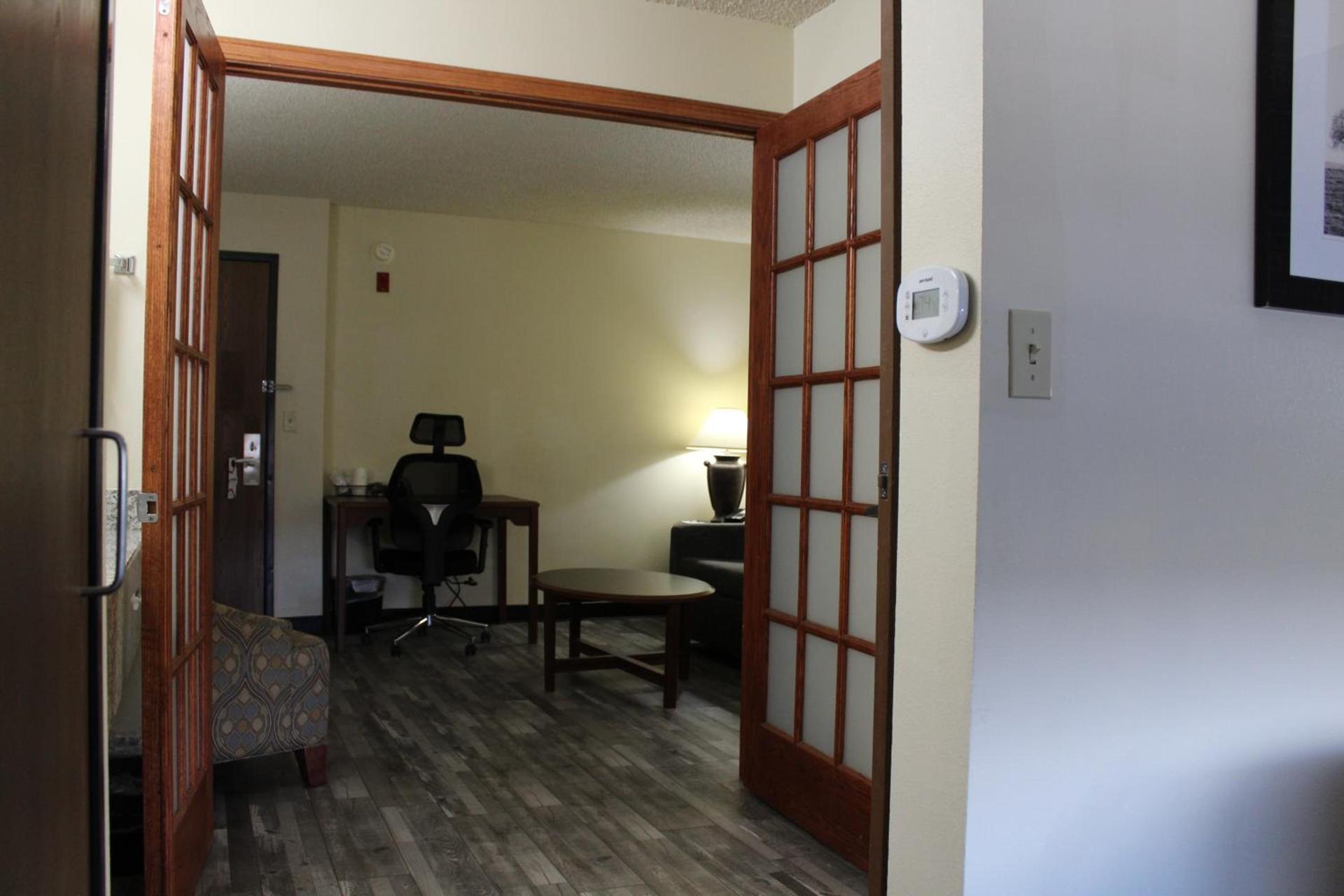 AmericInn by Wyndham Windsor Ft. Collins photo 67