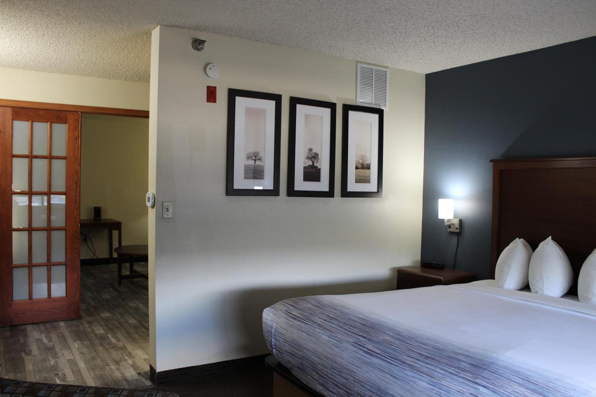 AmericInn by Wyndham Windsor Ft. Collins photo 88