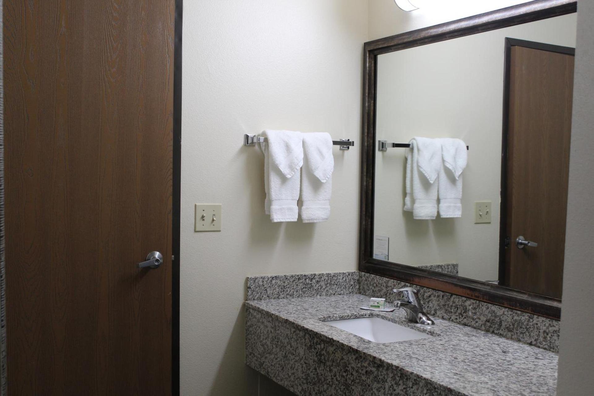 AmericInn by Wyndham Windsor Ft. Collins photo 90