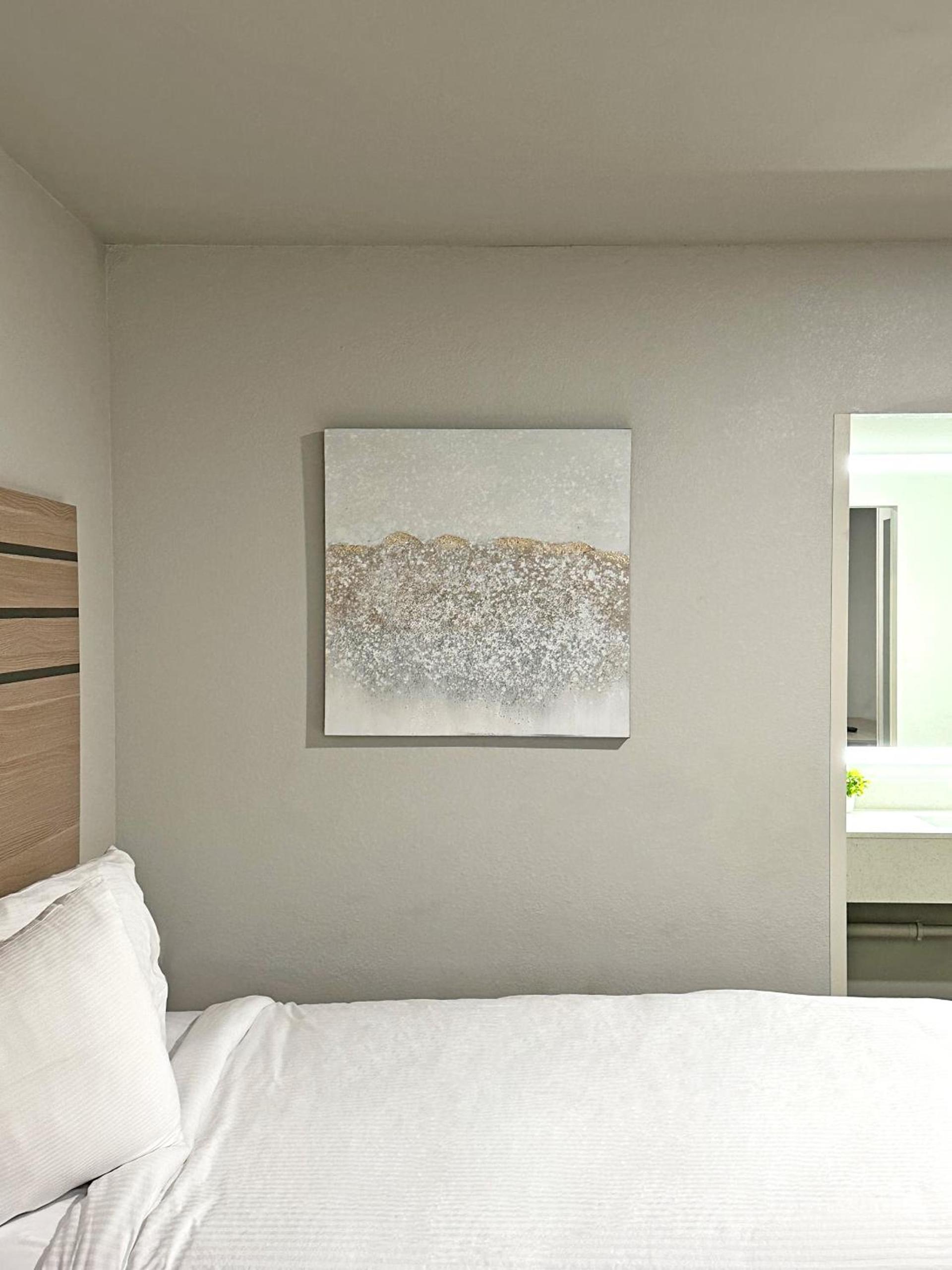 Imperial Suites, Adults Only photo 4