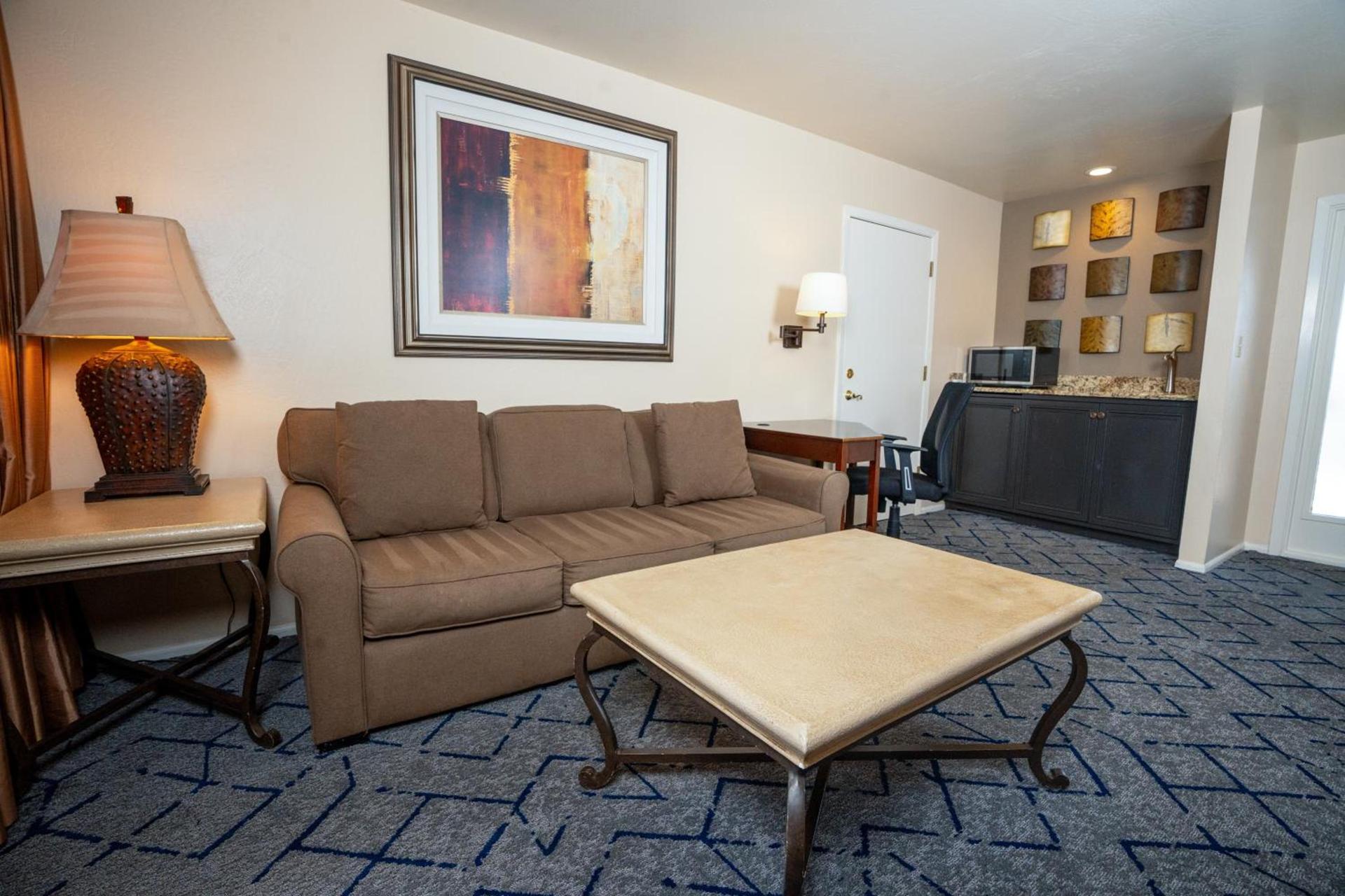 Kimpton Miralina Resort and Villas by IHG photo 12