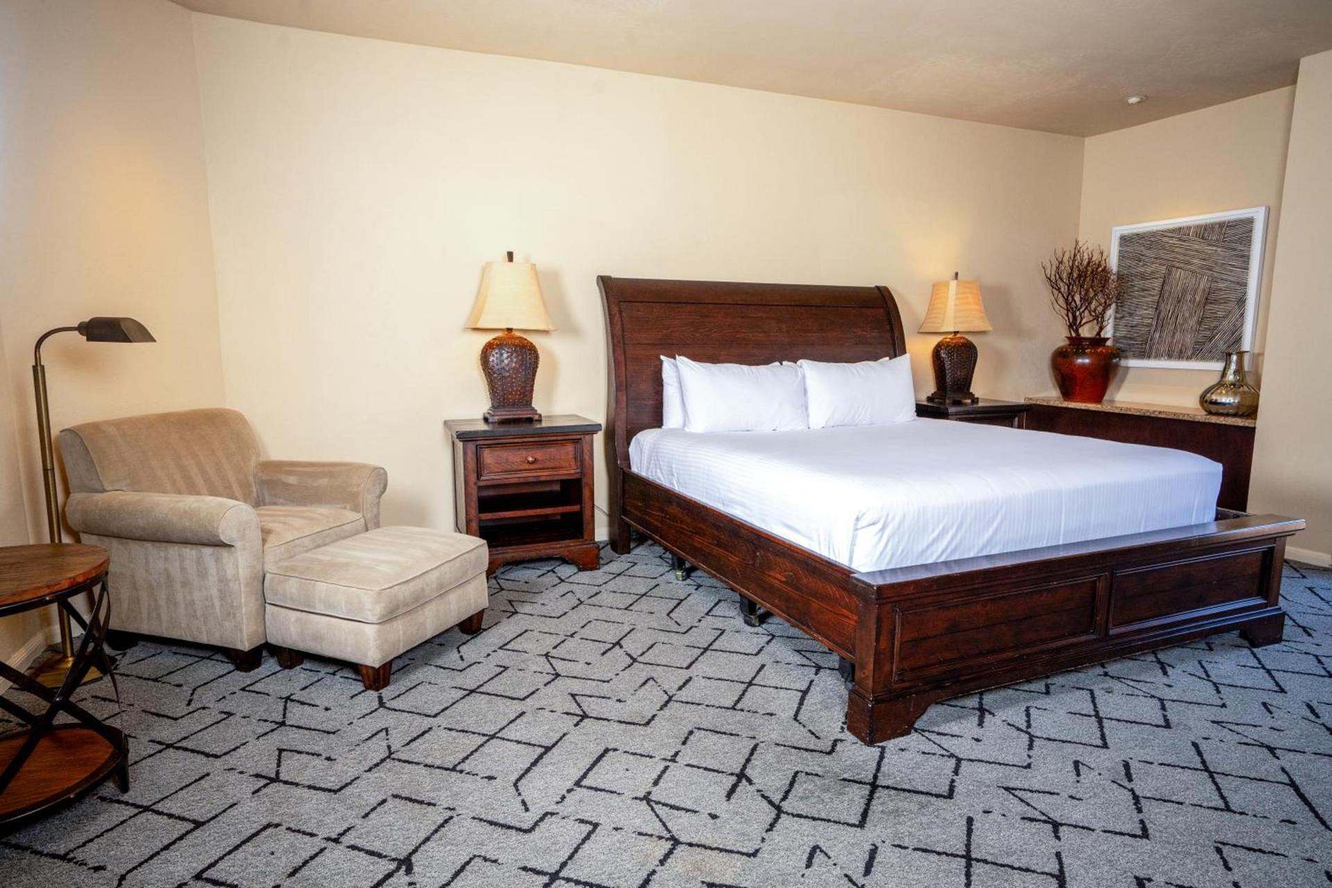 Kimpton Miralina Resort and Villas by IHG photo 14