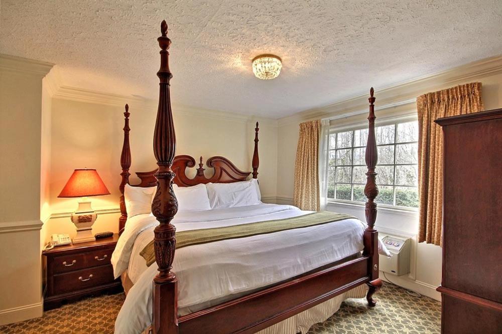 The Dillard House photo 11