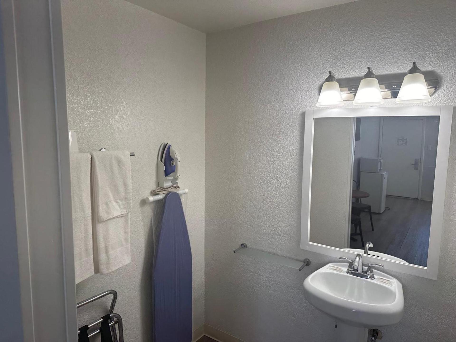 Premier Inns Metro photo 25