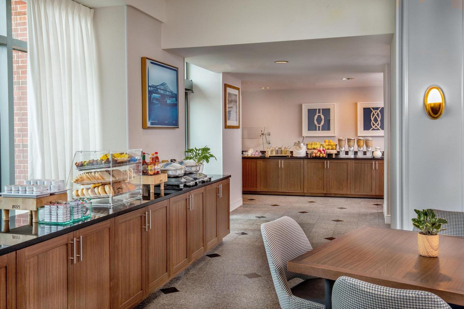 Residence Inn by Marriott Boston Harbor on Tudor Wharf photo 63