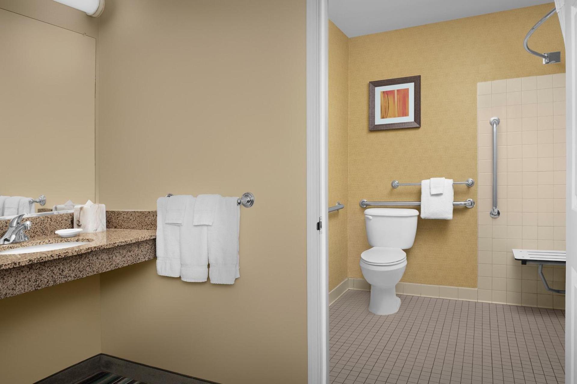 Residence Inn by Marriott Spokane East Valley photo 70