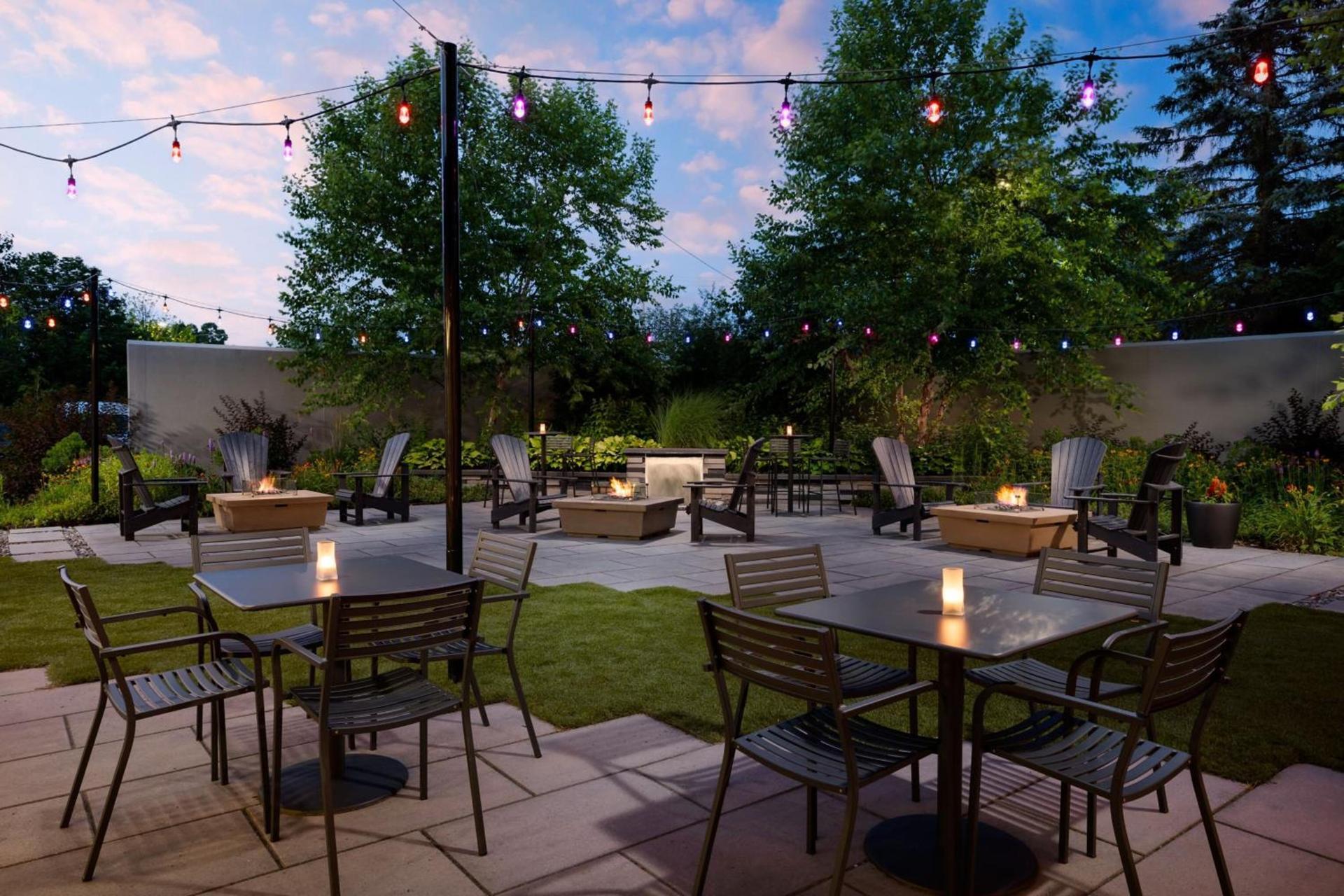 Courtyard by Marriott Concord photo 10