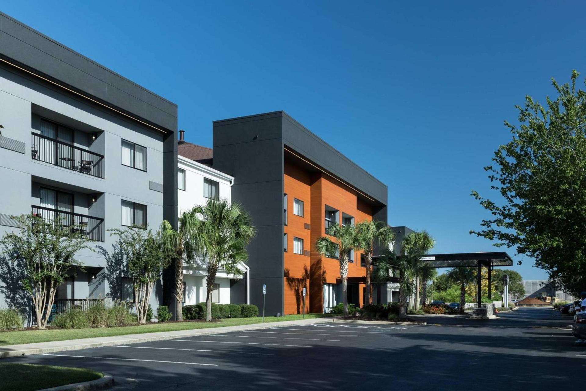 Courtyard by Marriott Pensacola — hotel in Pensacola