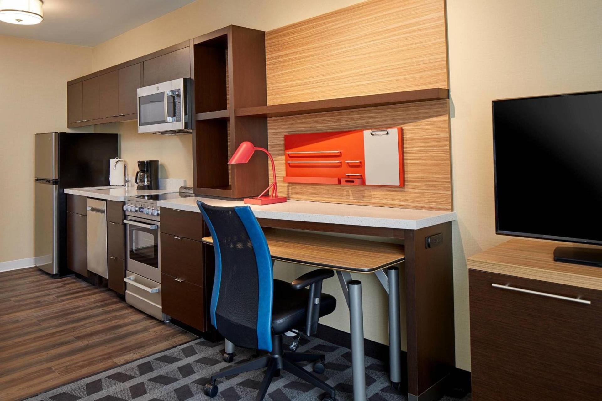 TownePlace Suites by Marriott Columbus North - OSU photo 13