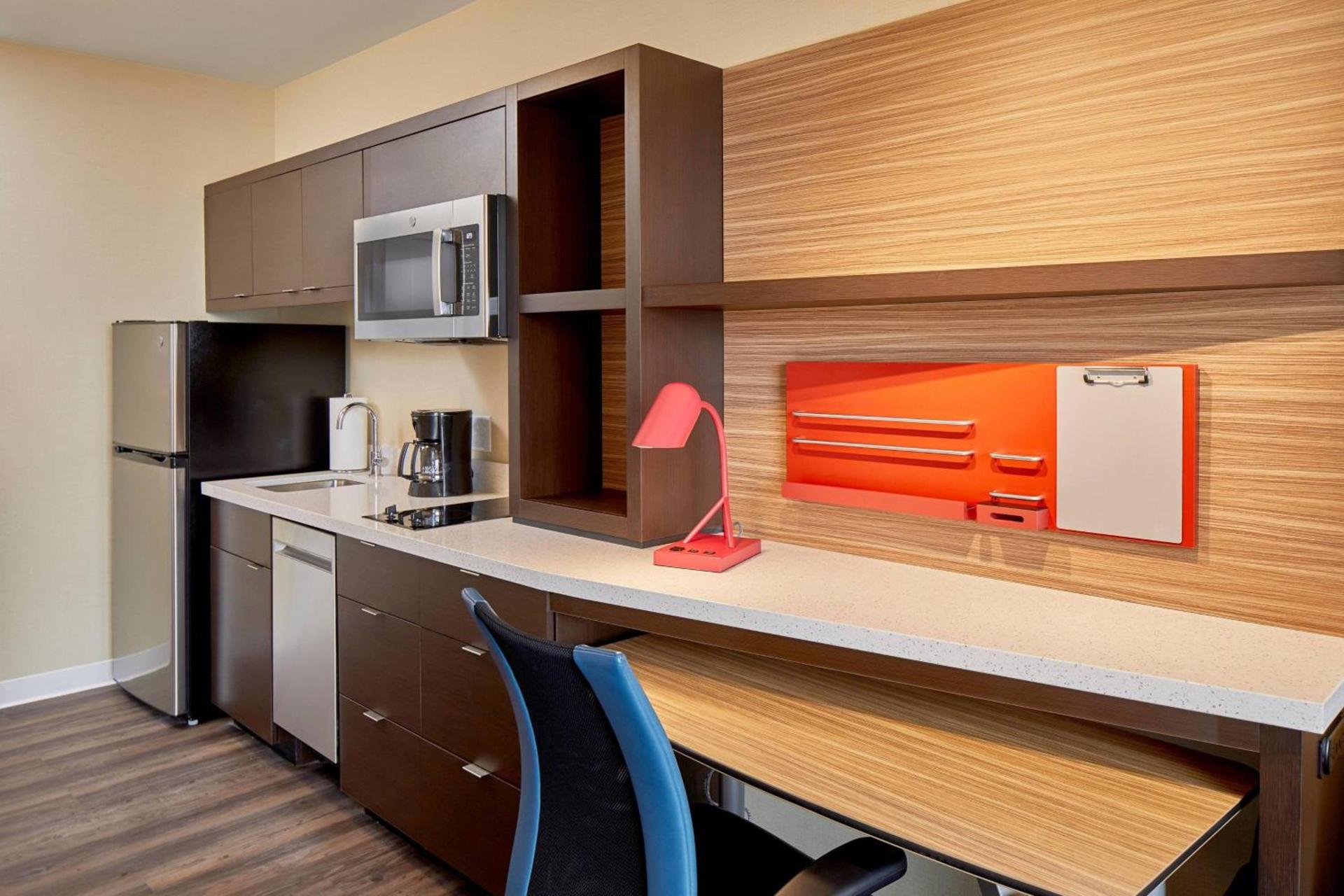 TownePlace Suites by Marriott Columbus North - OSU photo 15