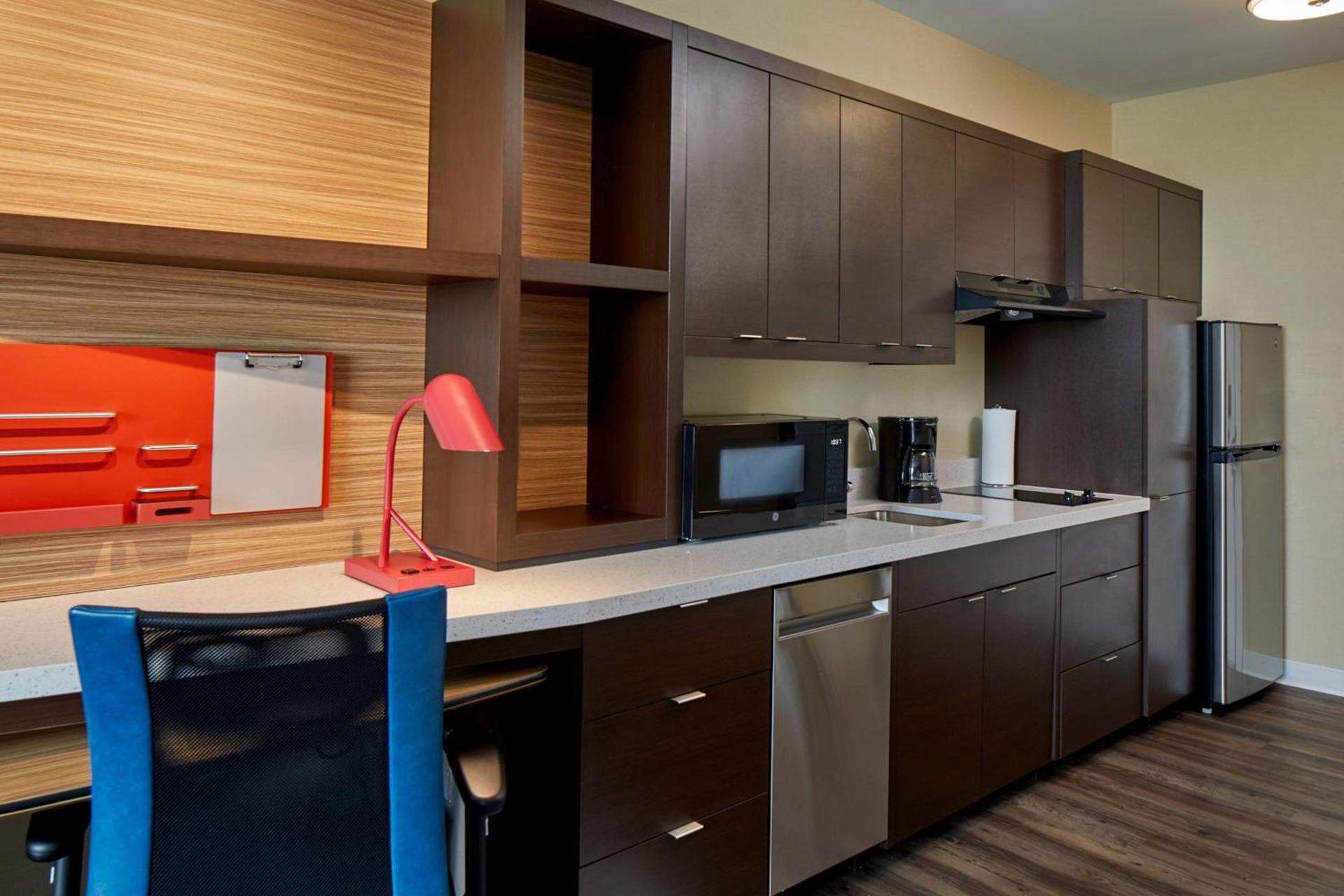 TownePlace Suites by Marriott Columbus North - OSU photo 21