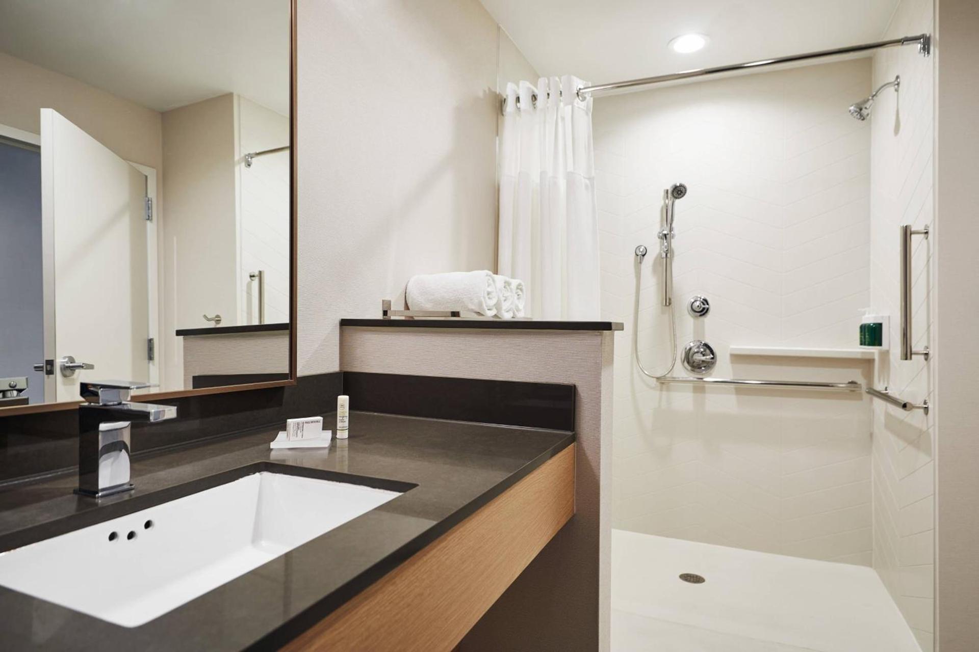 Fairfield Inn & Suites by Marriott Kansas City Belton photo 11